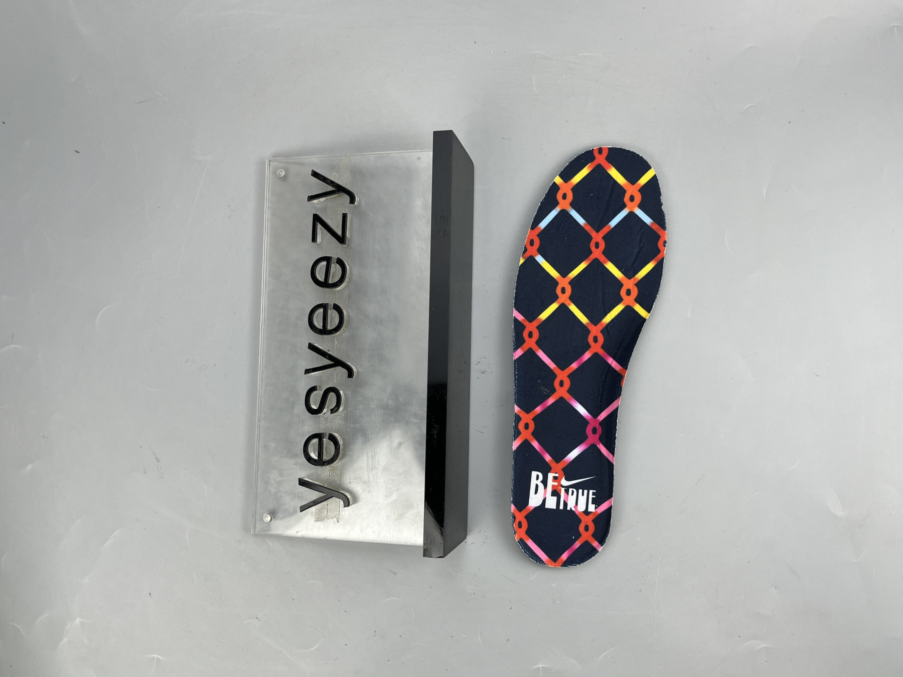 UA NIKE XAVIER SCHIPANI X DUNK LOW SB 