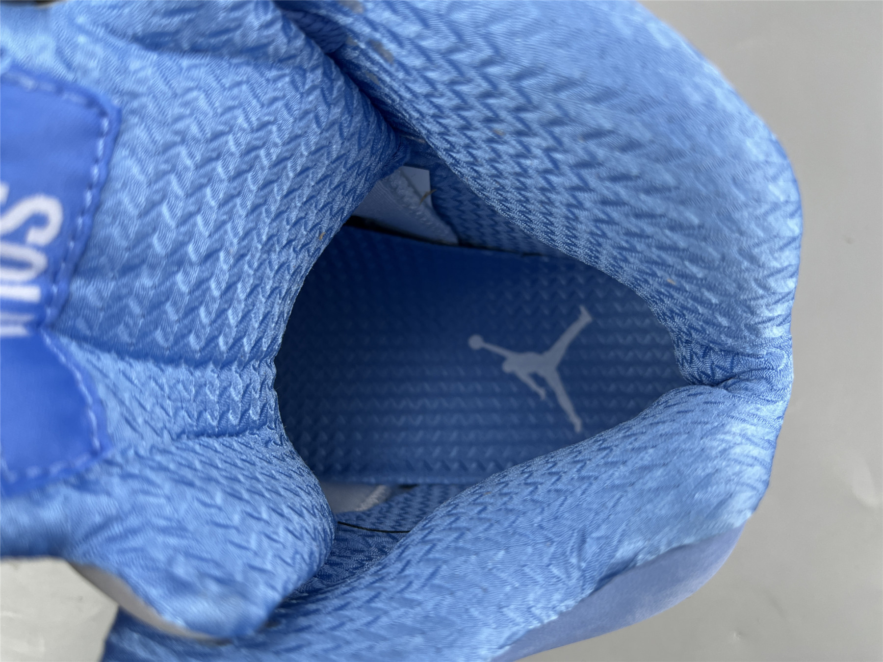 UA AIR JORDAN 5 RETRO "UNC"