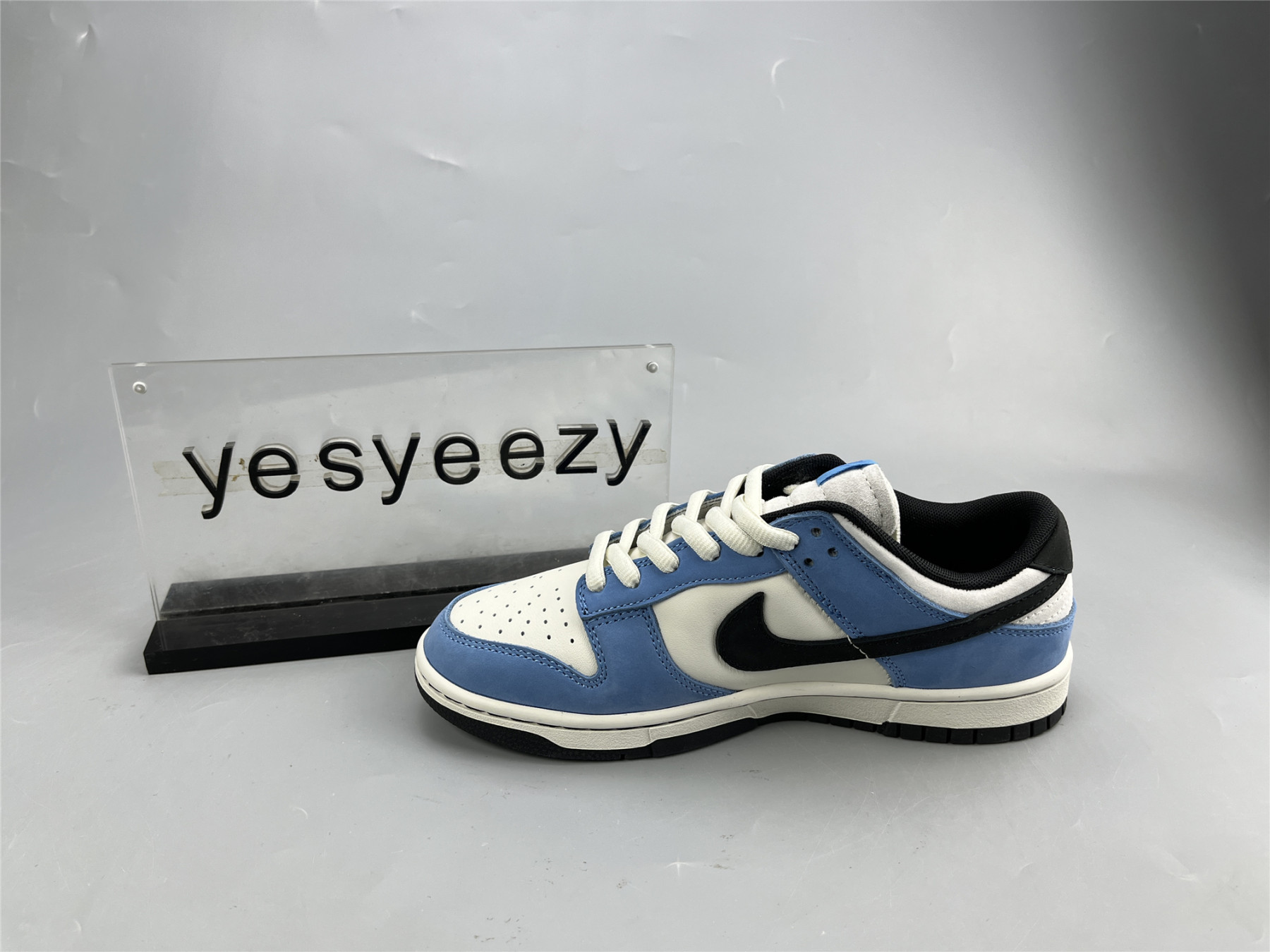 UA NIKE  DUNK LOW RACING BUGGET SAND SCORCHRC