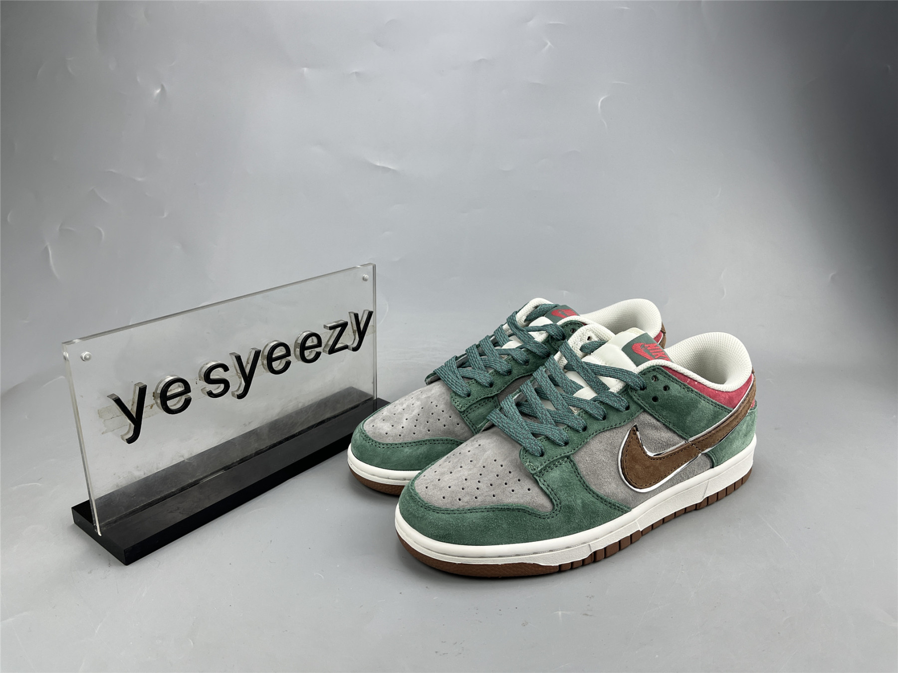 UA NIKE DUNK LOW GREY BLUE