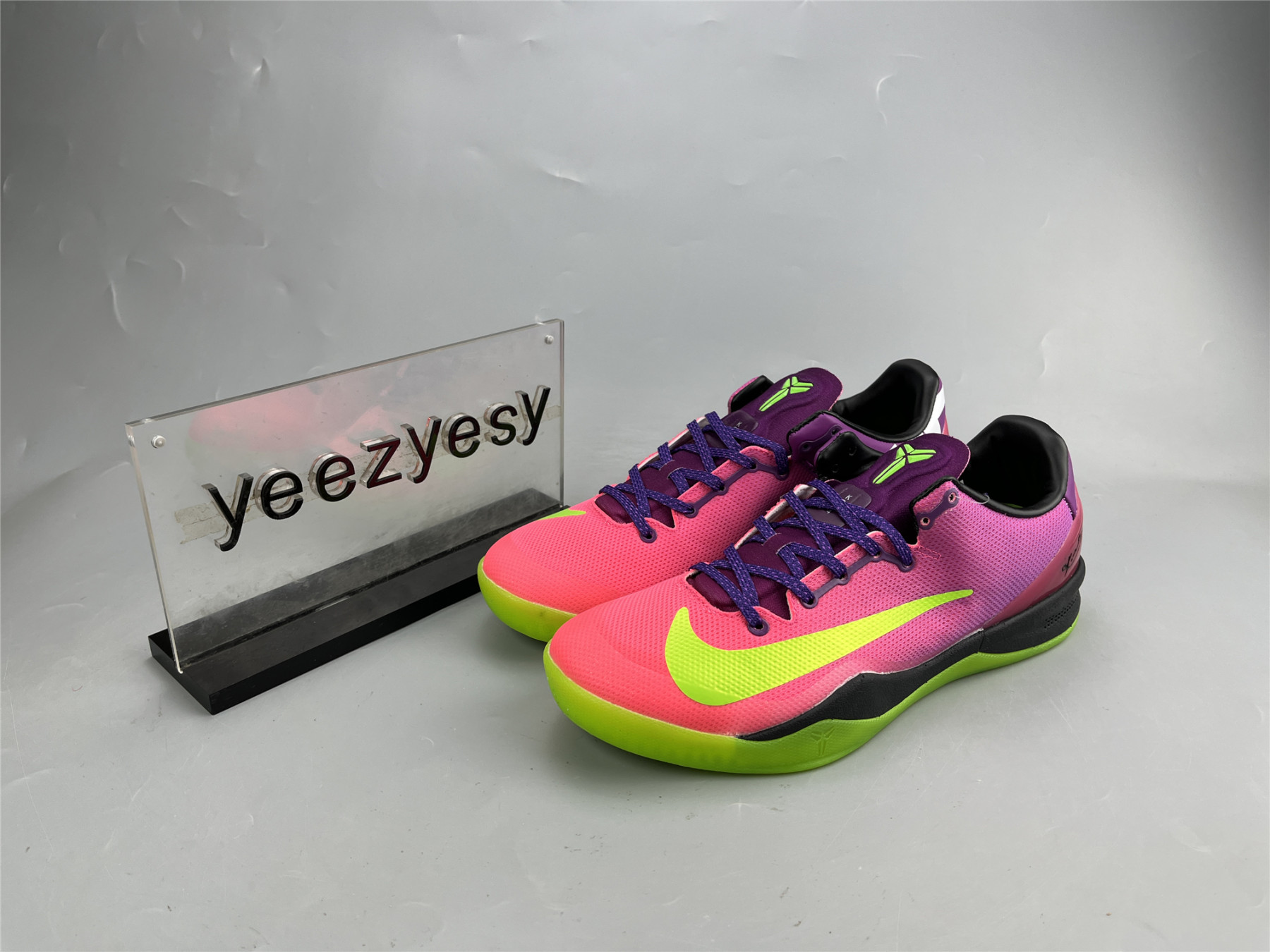 UA NIKE KOBE 8 SYSTEM 