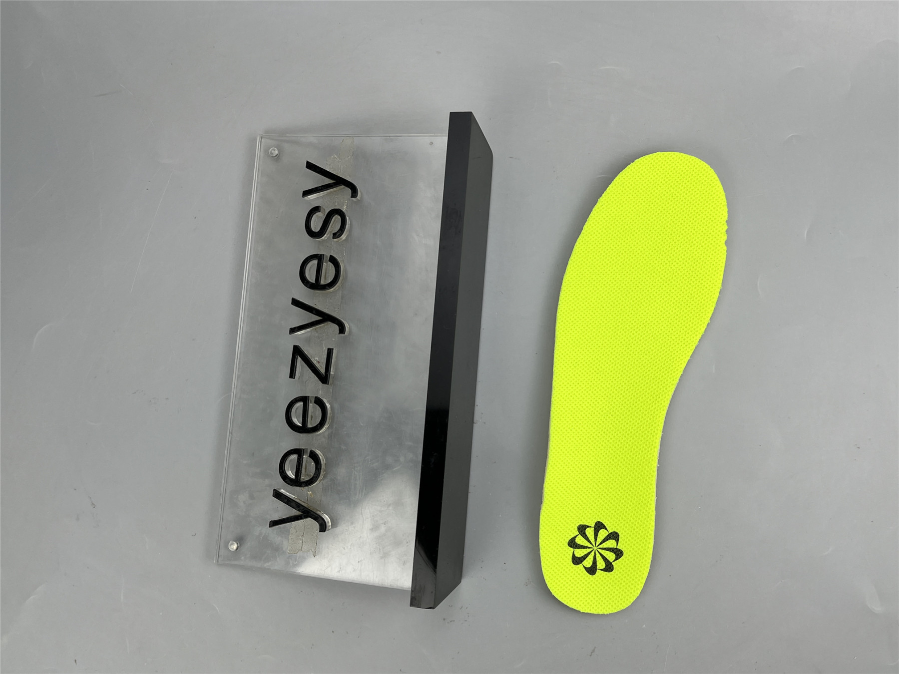 UA NIKE WMNS DUNK LOW NEXT NATURE 