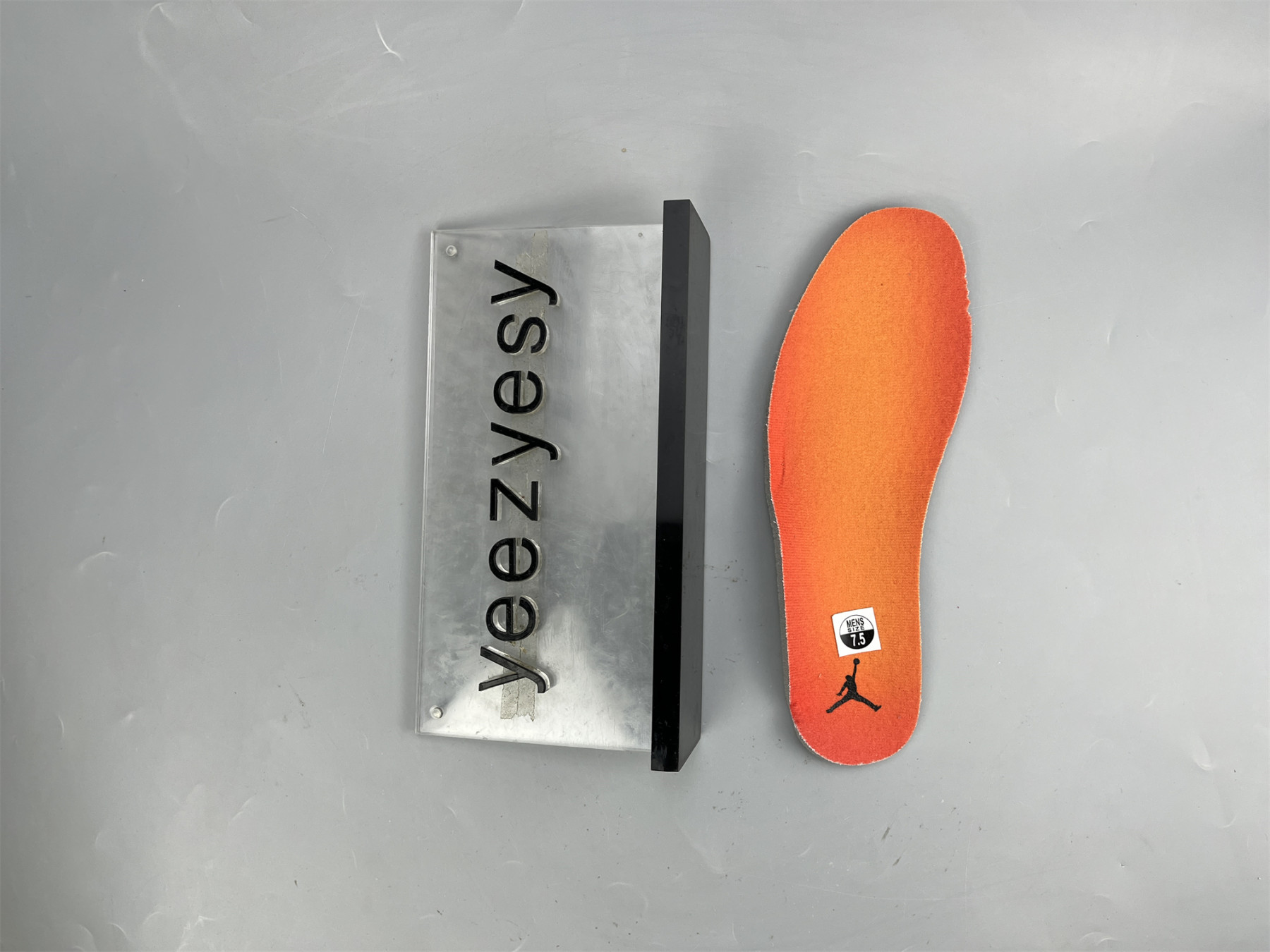 UA WMNS AIR JORDAN 5 RETRO 