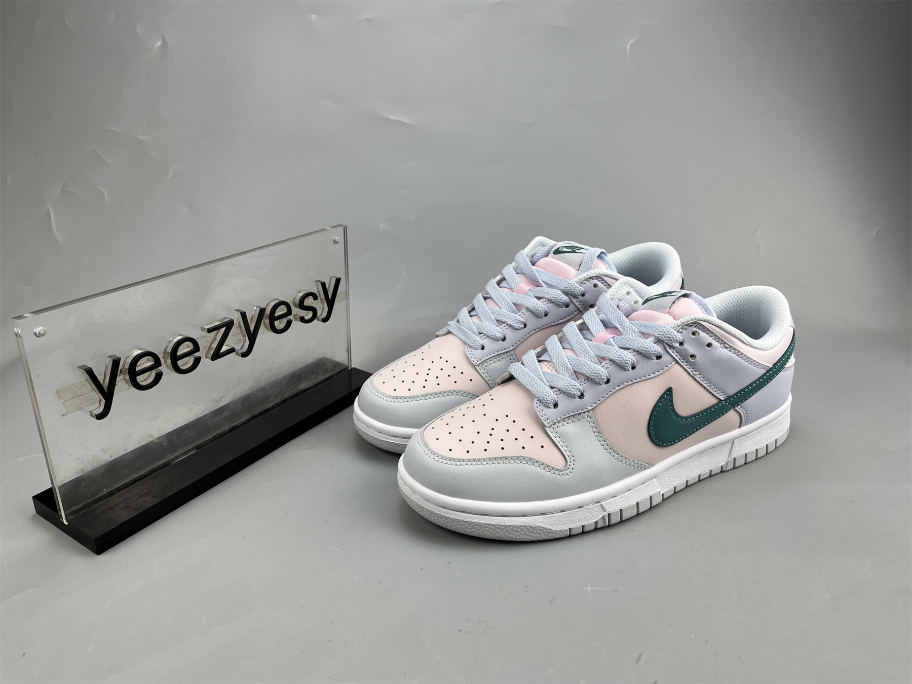 UA NIKE DUNK LOW GS MINERAL TERAL