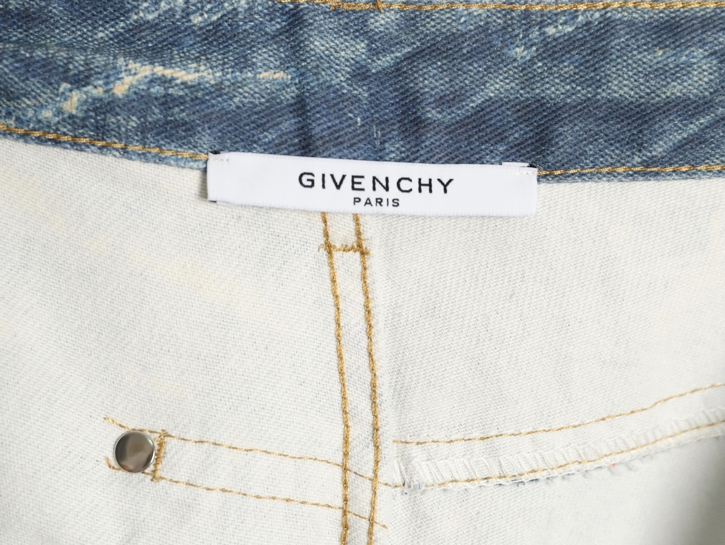 Givenchy Jeans