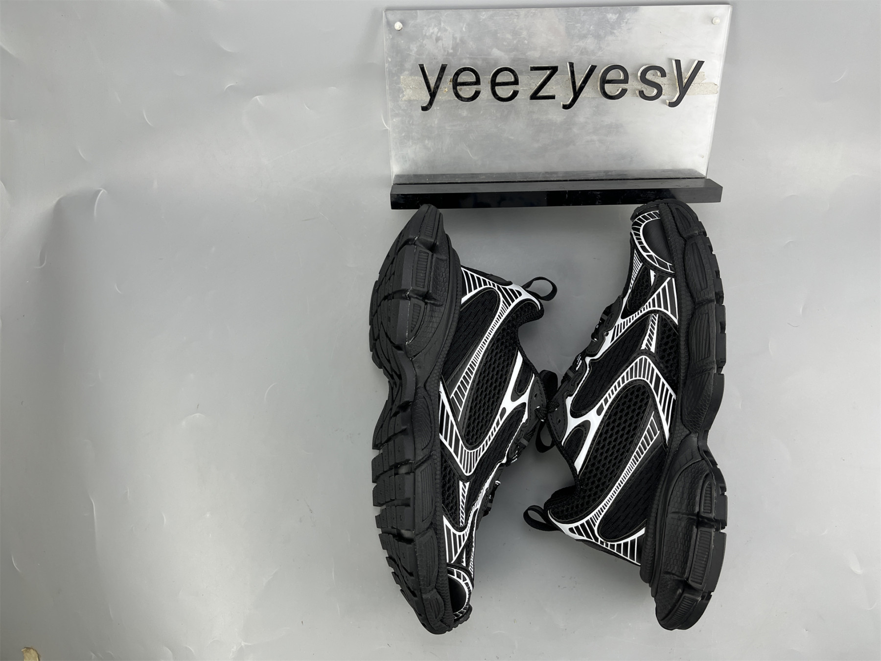 UA PHANTOM SNEAKER BLACK WHITE