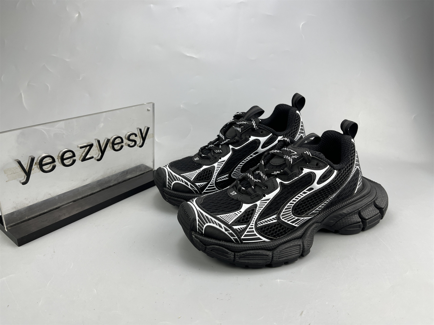 UA PHANTOM SNEAKER BLACK WHITE