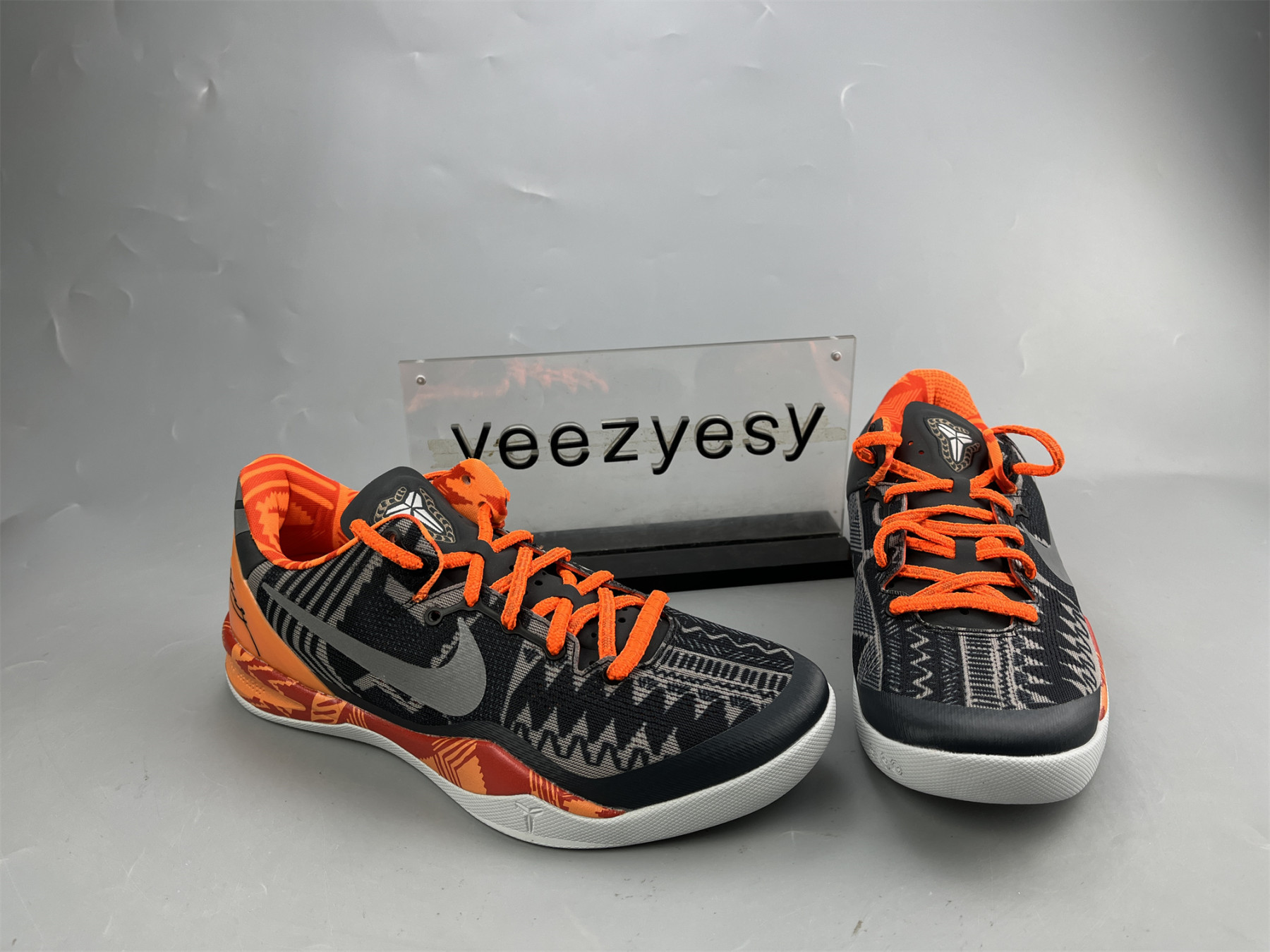 UA NIKE KOBE 8 SYSTEM 