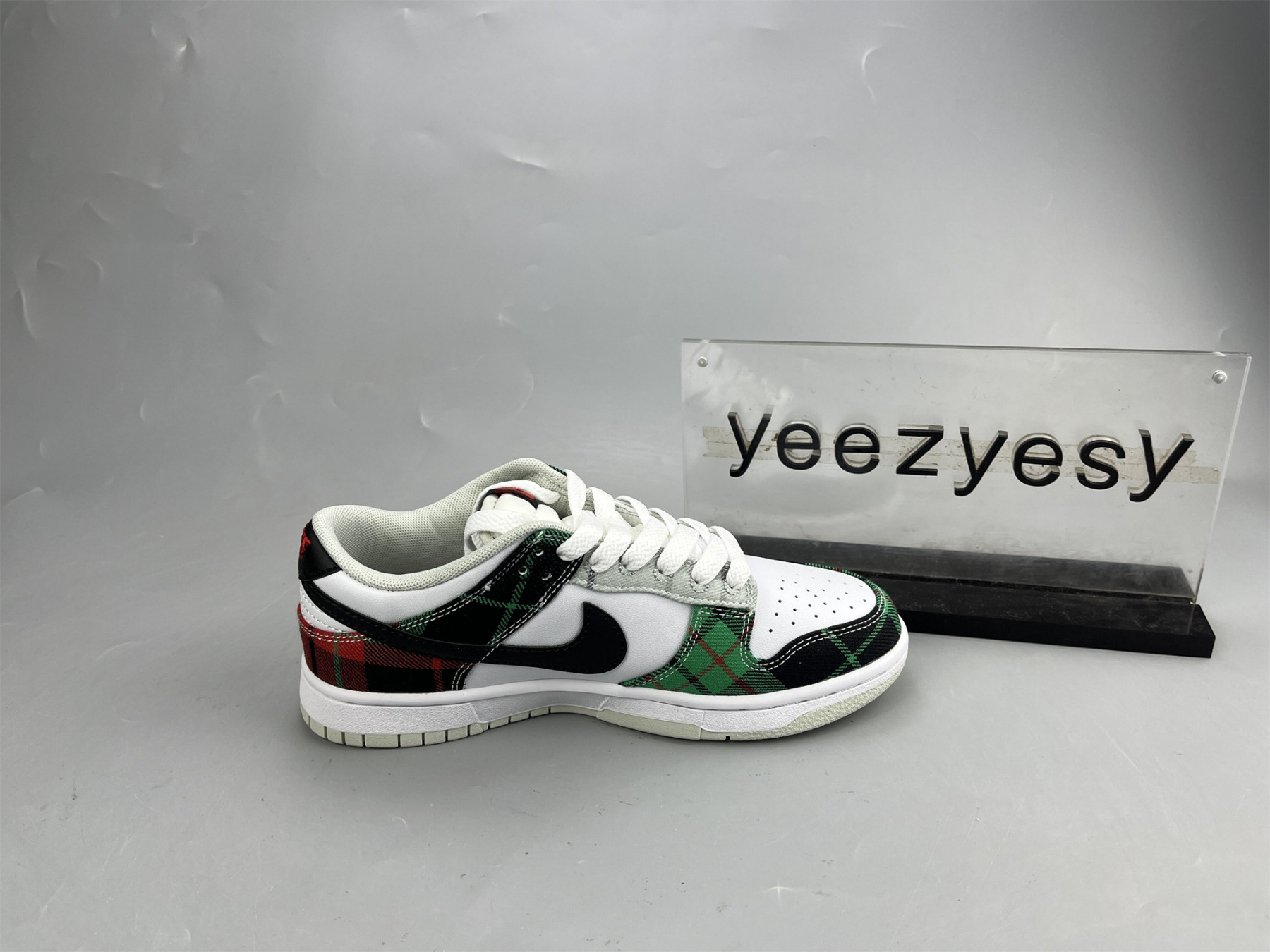 UA NIKE DUNK LOW PREMIUM 