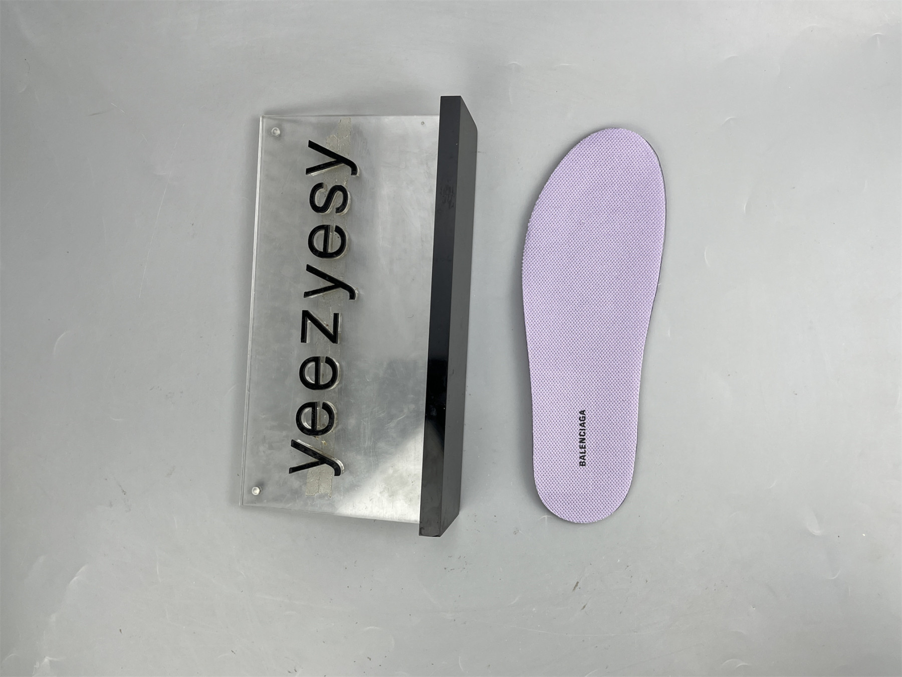 UA TRACK LILAC BLACK