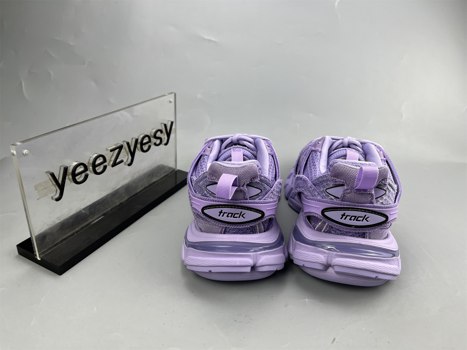 UA TRACK LILAC BLACK