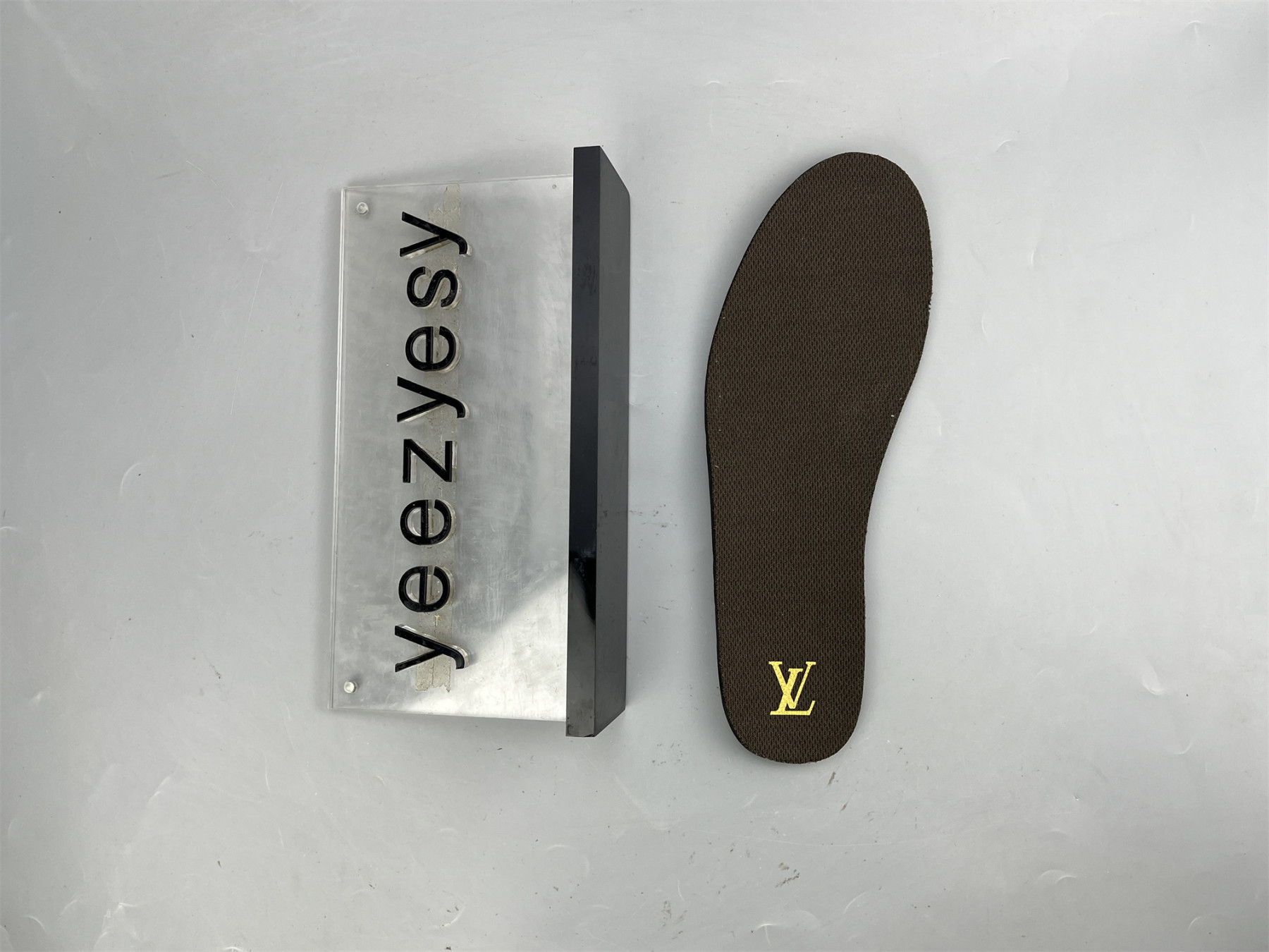 UA LV OFF WHITE X NIKE AIR JORDAN 1 RETRO HIGH