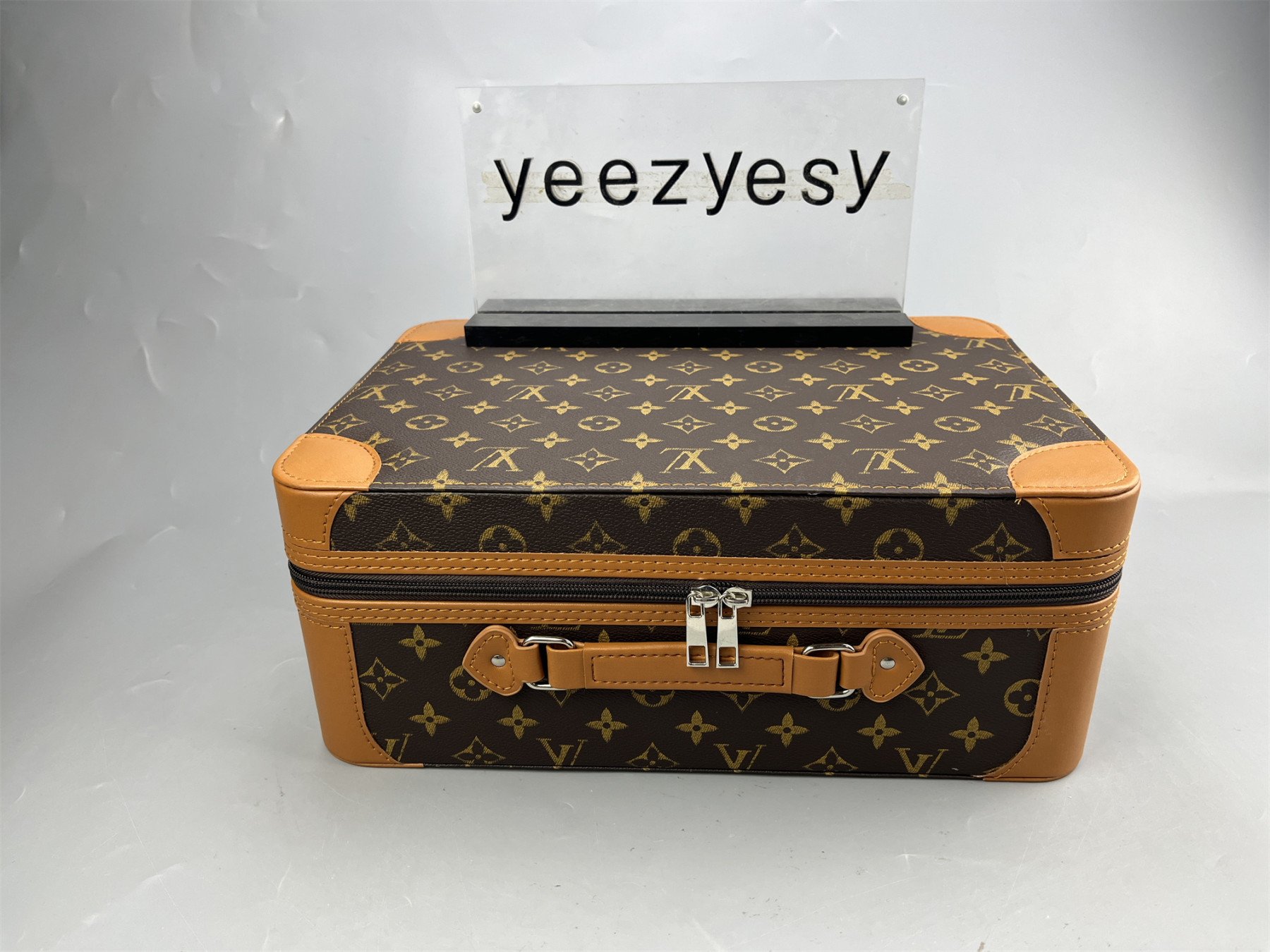 UA LV OFF WHITE X NIKE AIR JORDAN 1 RETRO HIGH