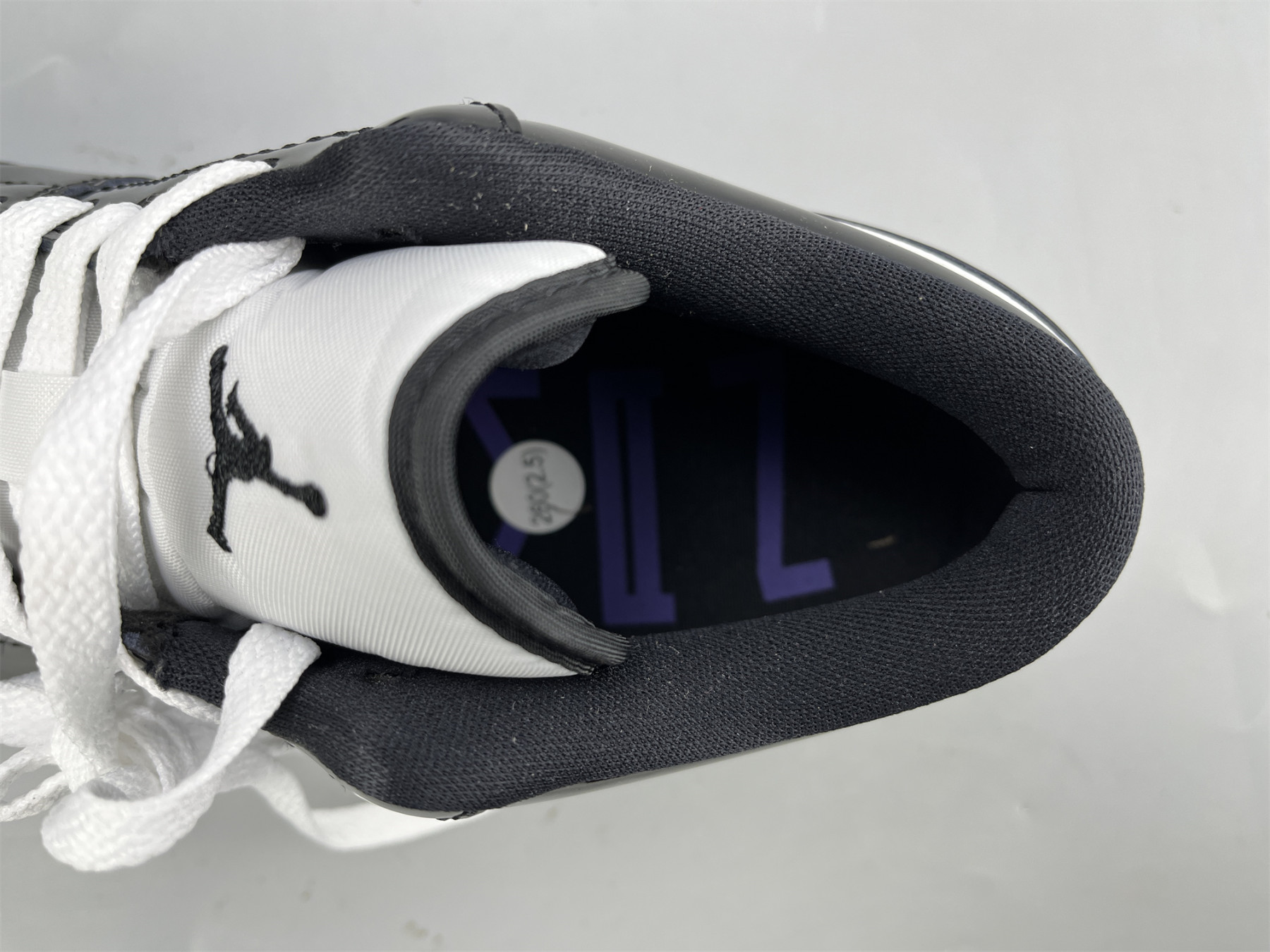 UA AIR JORDAN 1 LOW SE 