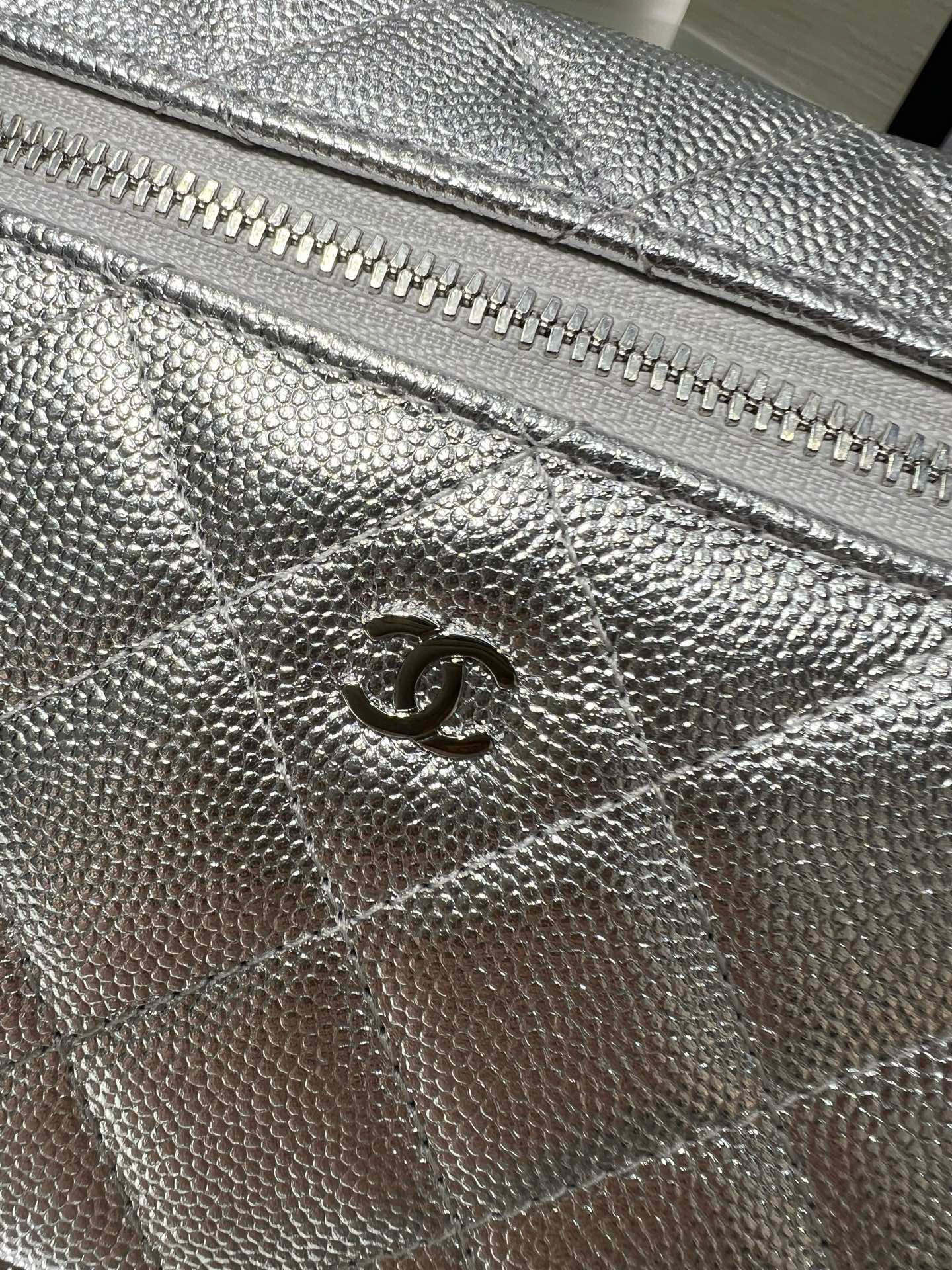 Ch**el classic vanity with chain handbag ap4385 17x19.5x5cm