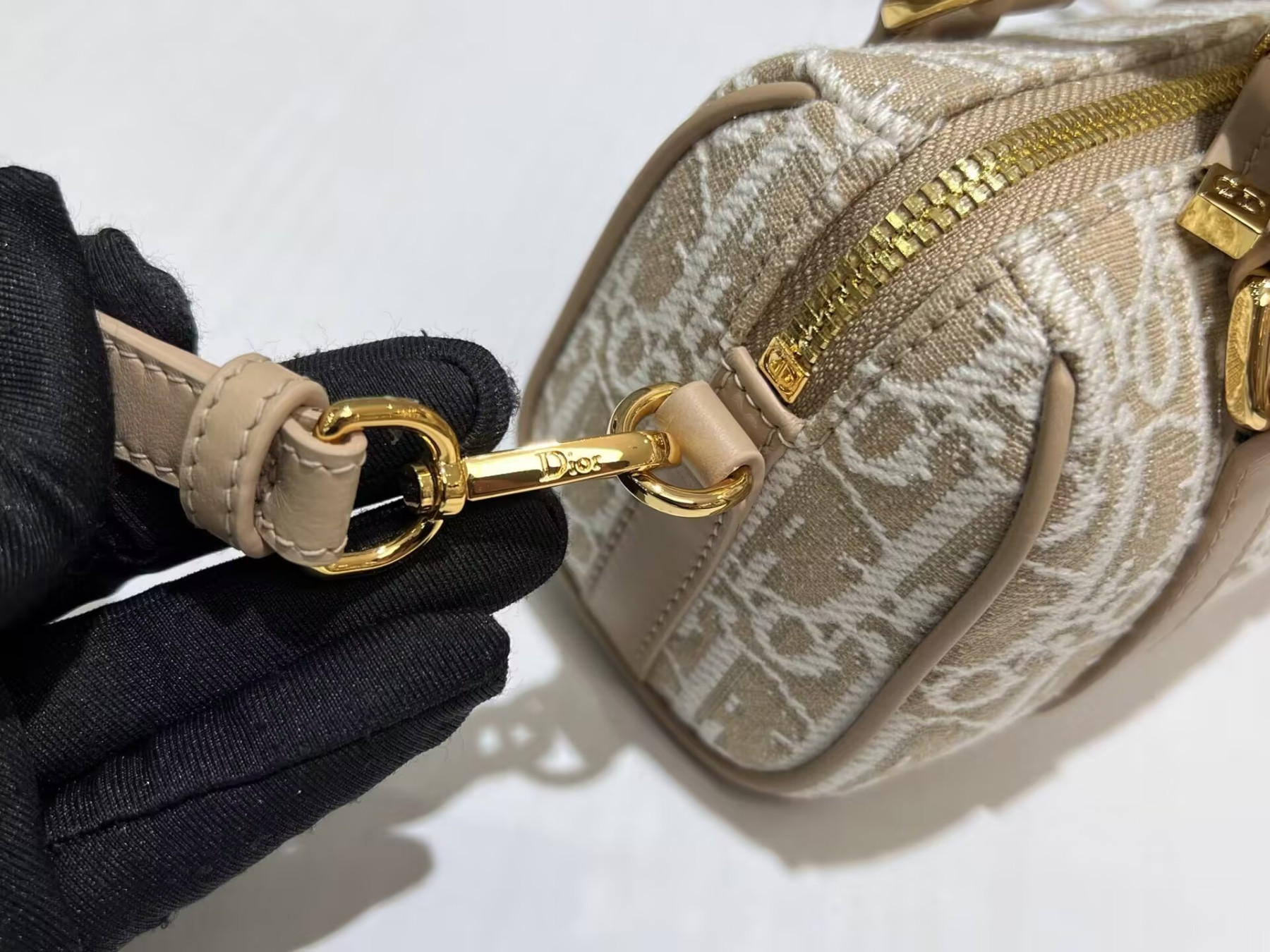 D10r Groove 17 Bag D10r Oblique Jacquard 17x10x8cm