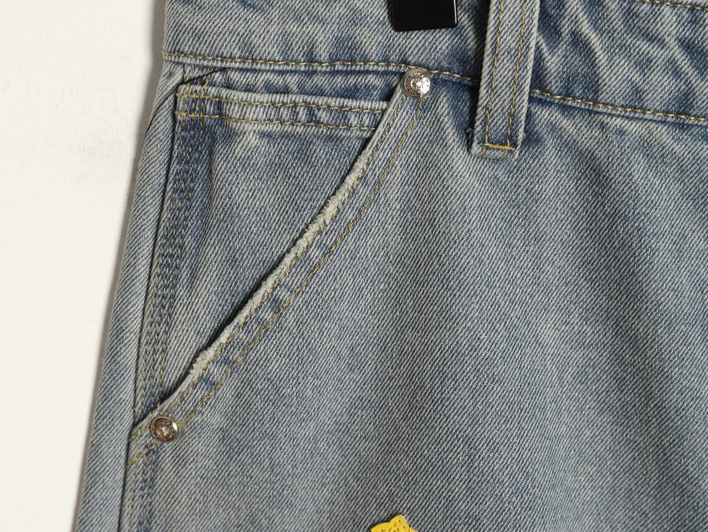 Ch*0me He**ts shorts