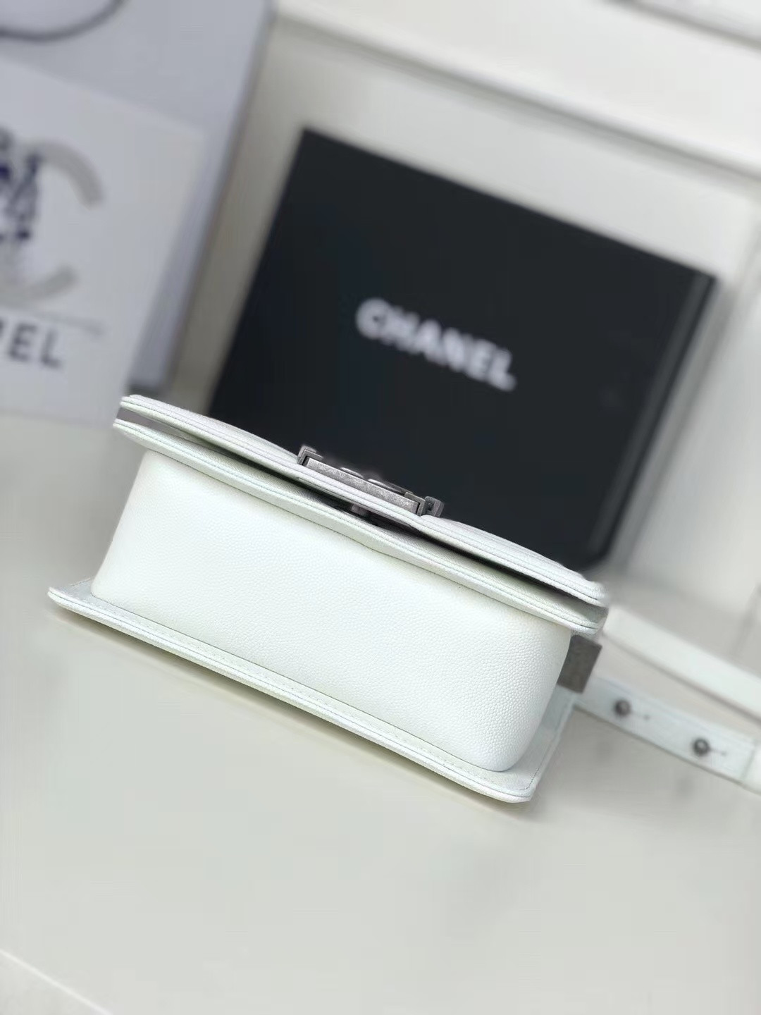 Ch**el Small BOY Ch**el Handbag 20x12x7cm