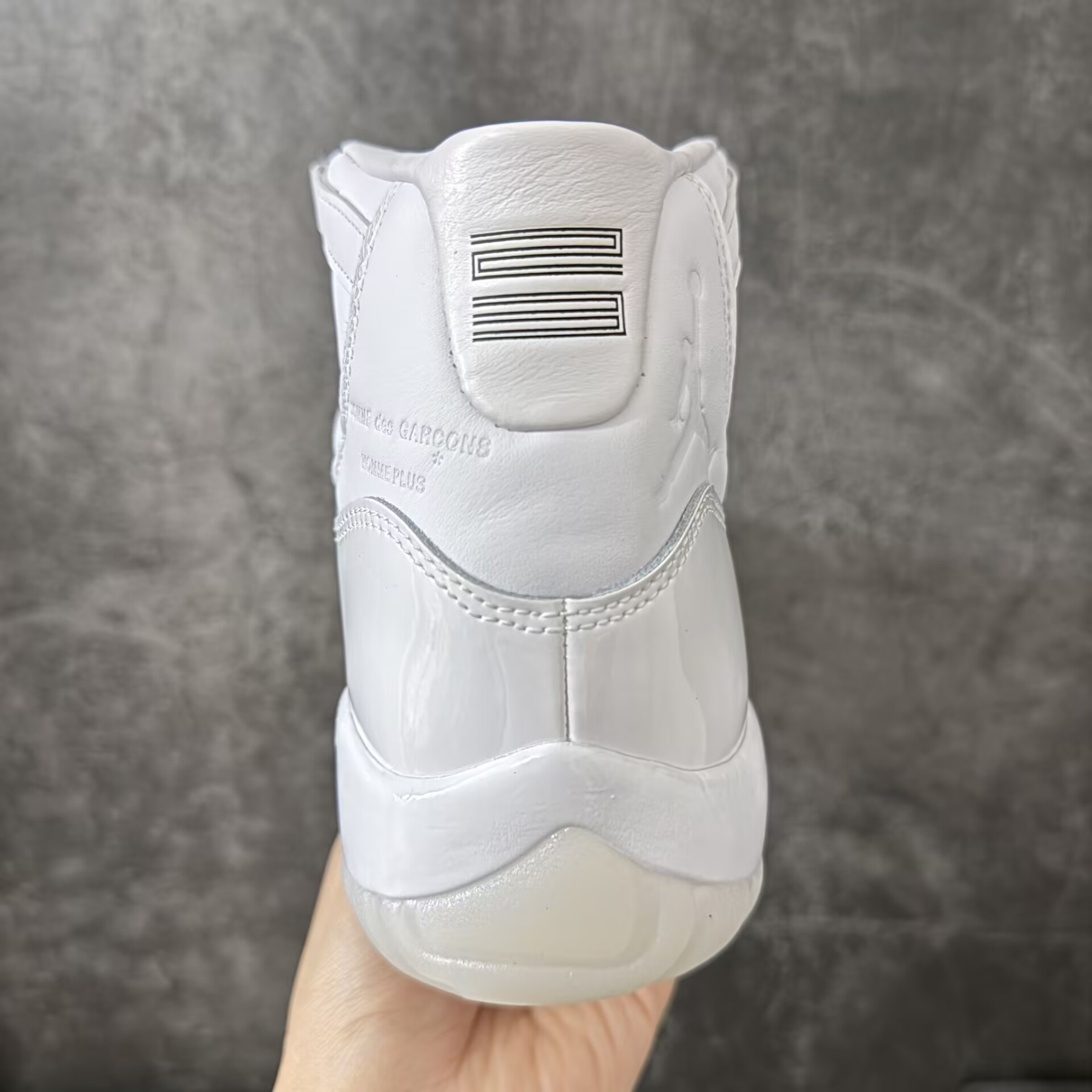 UA AIR JORDAN 11