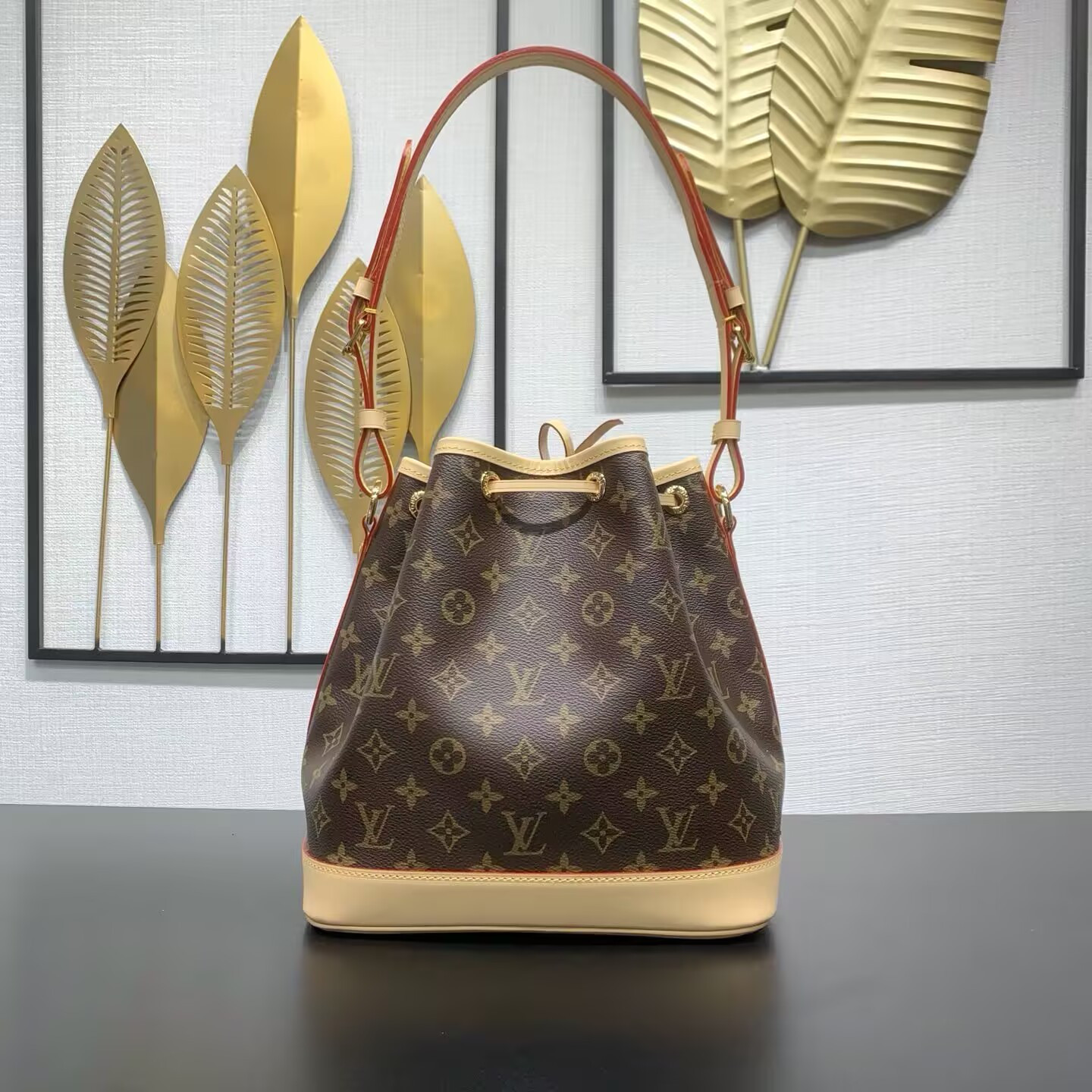 LV Petit Noé M46984 27x21x27cm