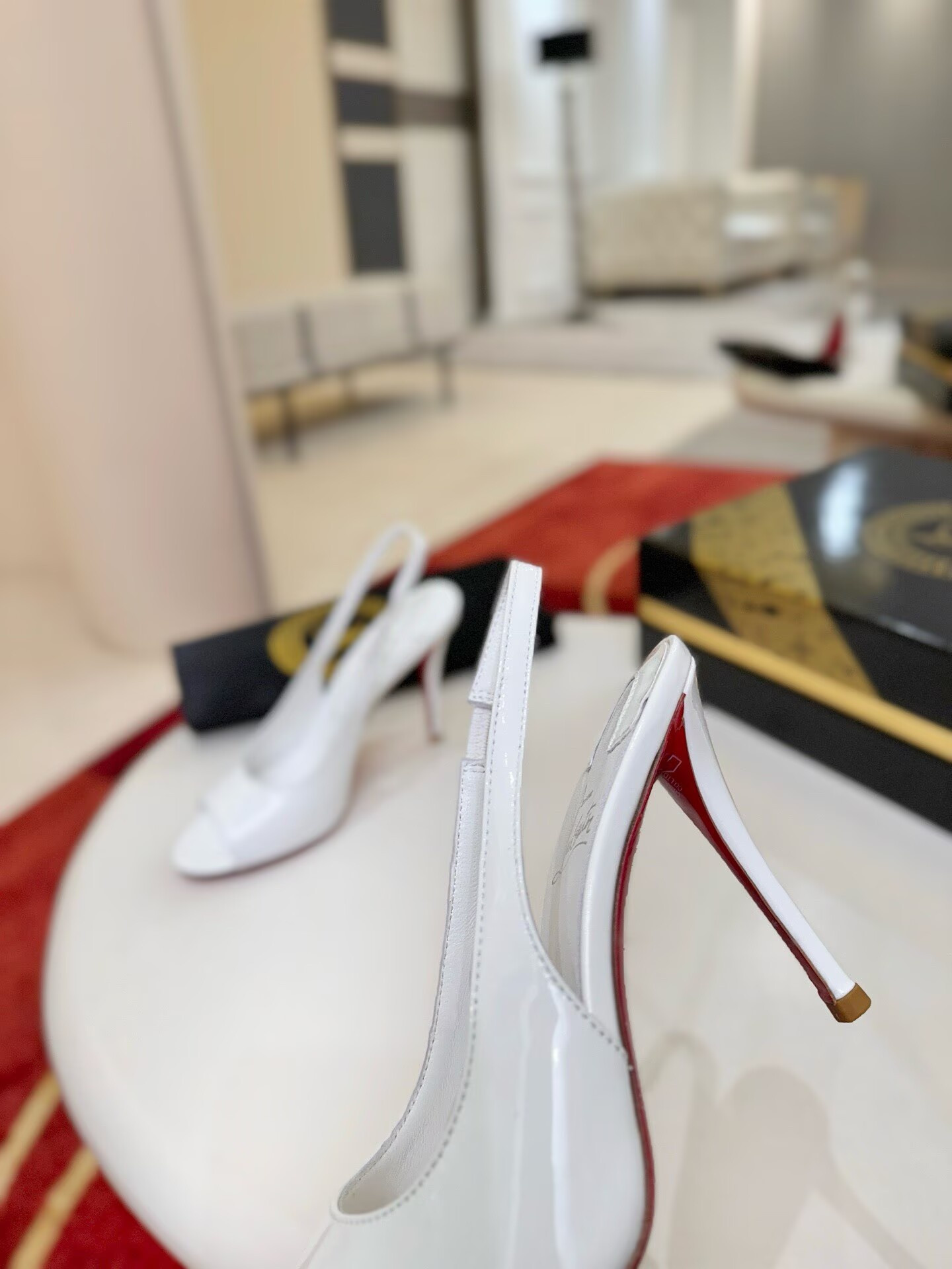 UA Chr1st1an Louboutin Sofia Z 100 mm Slingback