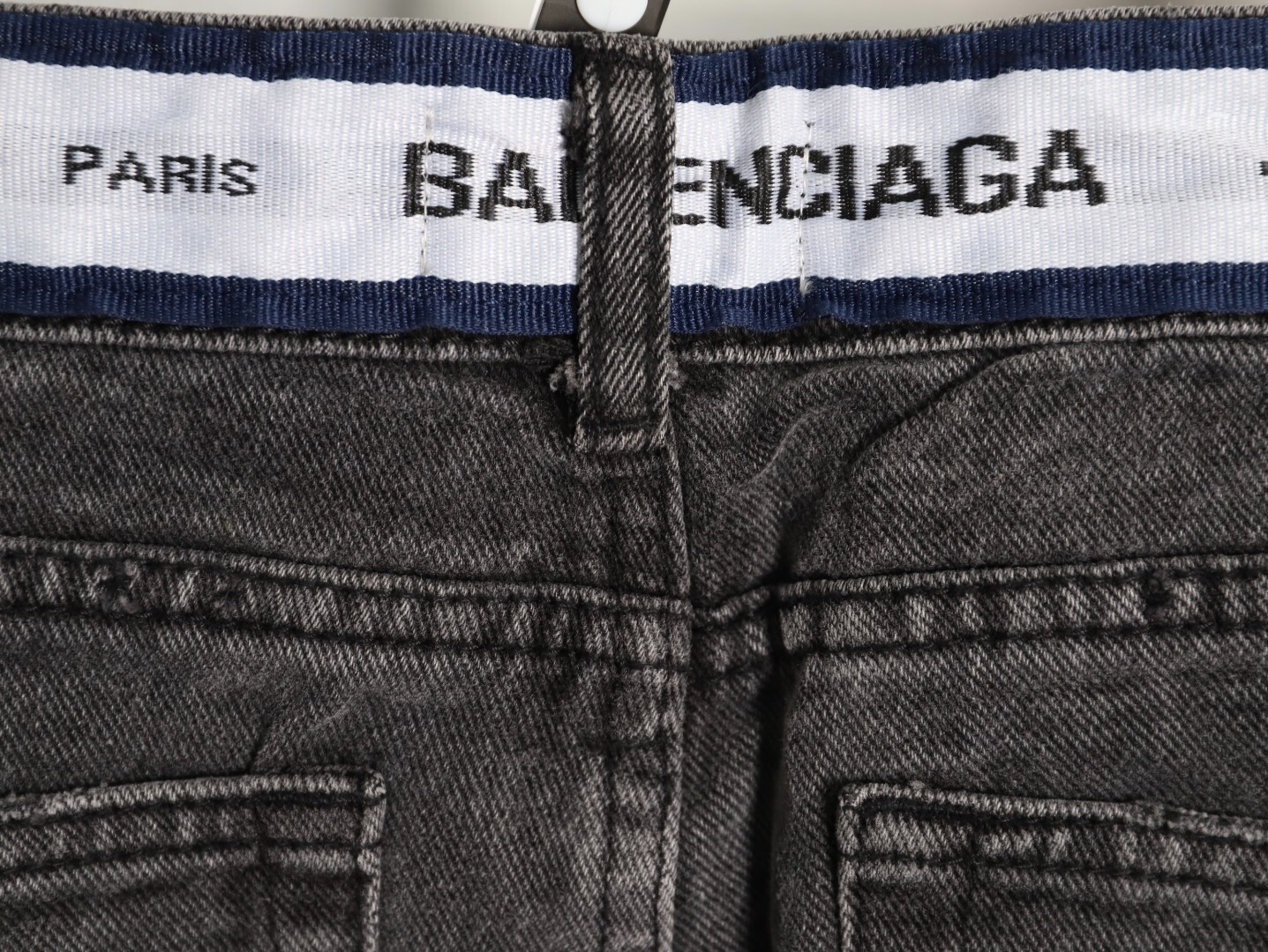 Ba1en*iaga Jeans