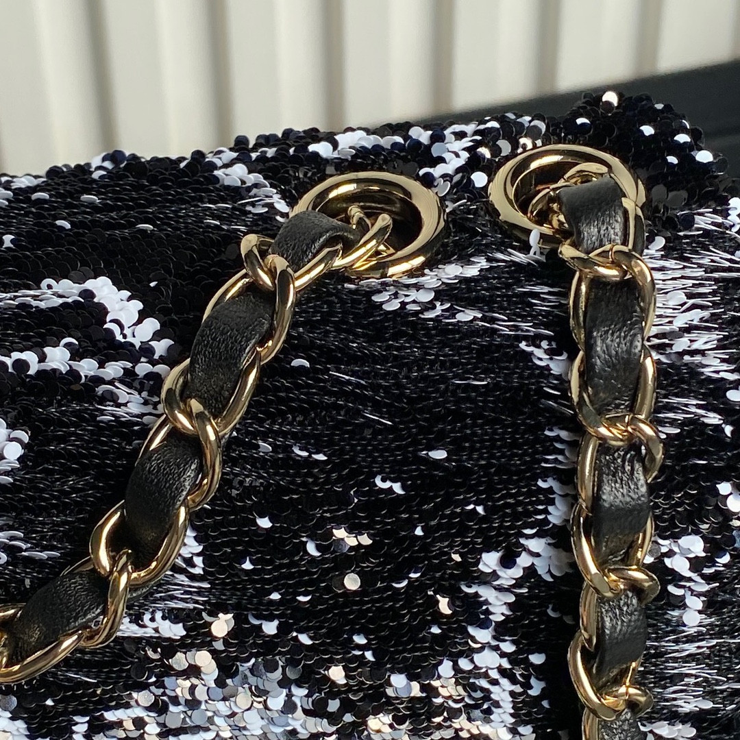 Ch**el Flap Bag 14 × 21 × 8 cm