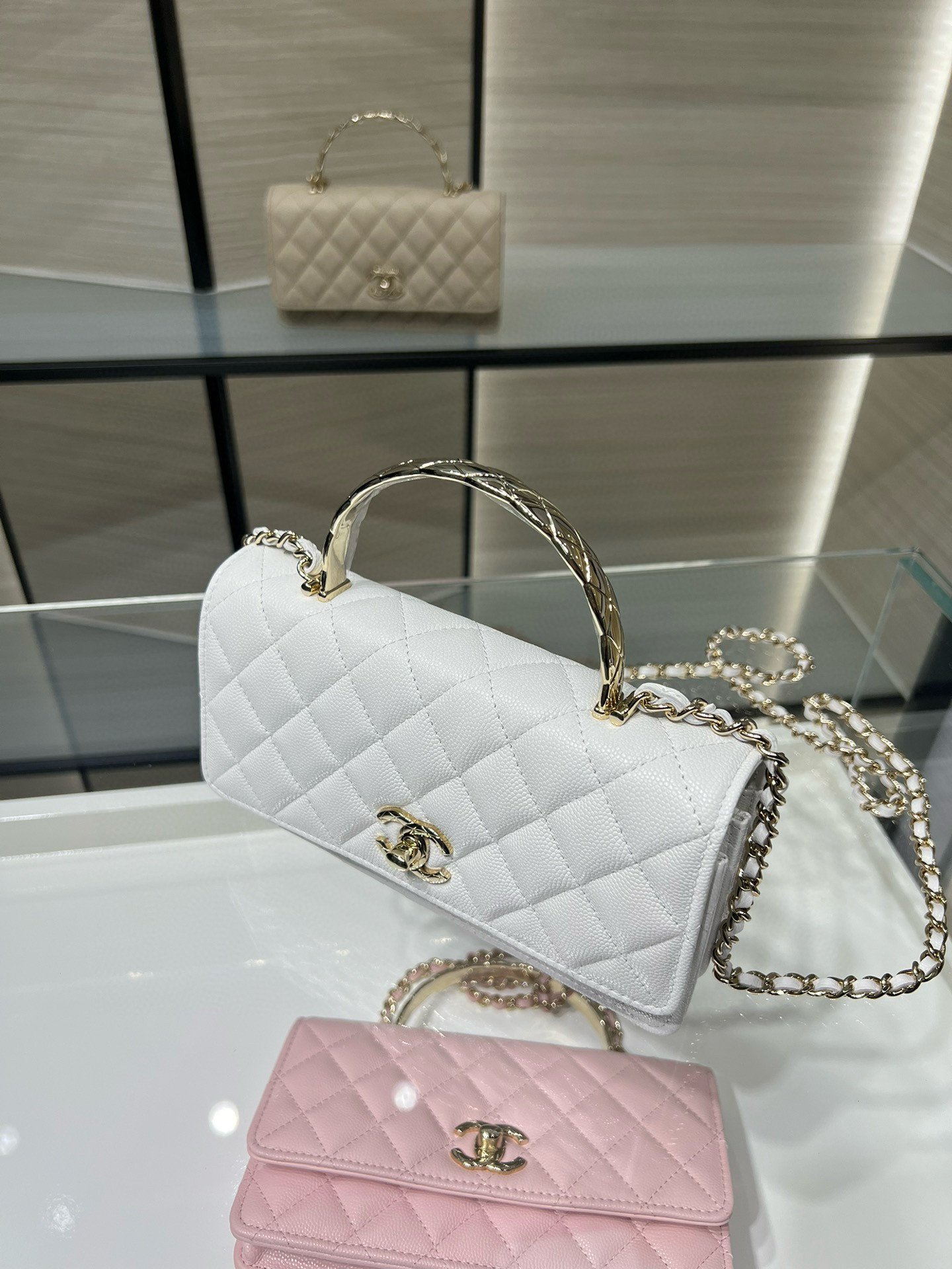 Ch**el Clutch With Chain AP4621 18.5x6x11cm