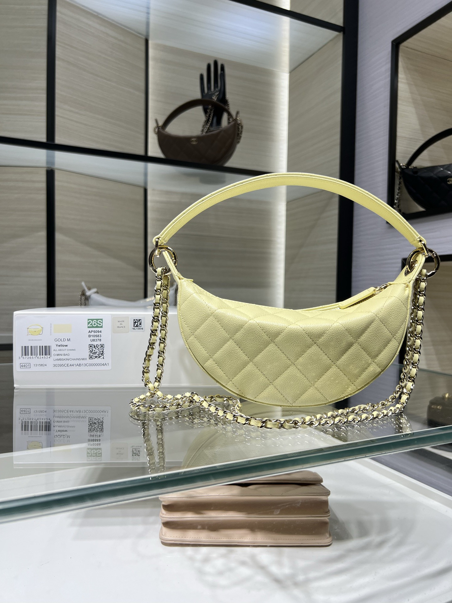 Ch**el clutch with chain light gold hardware ap5094 15x22x6cm