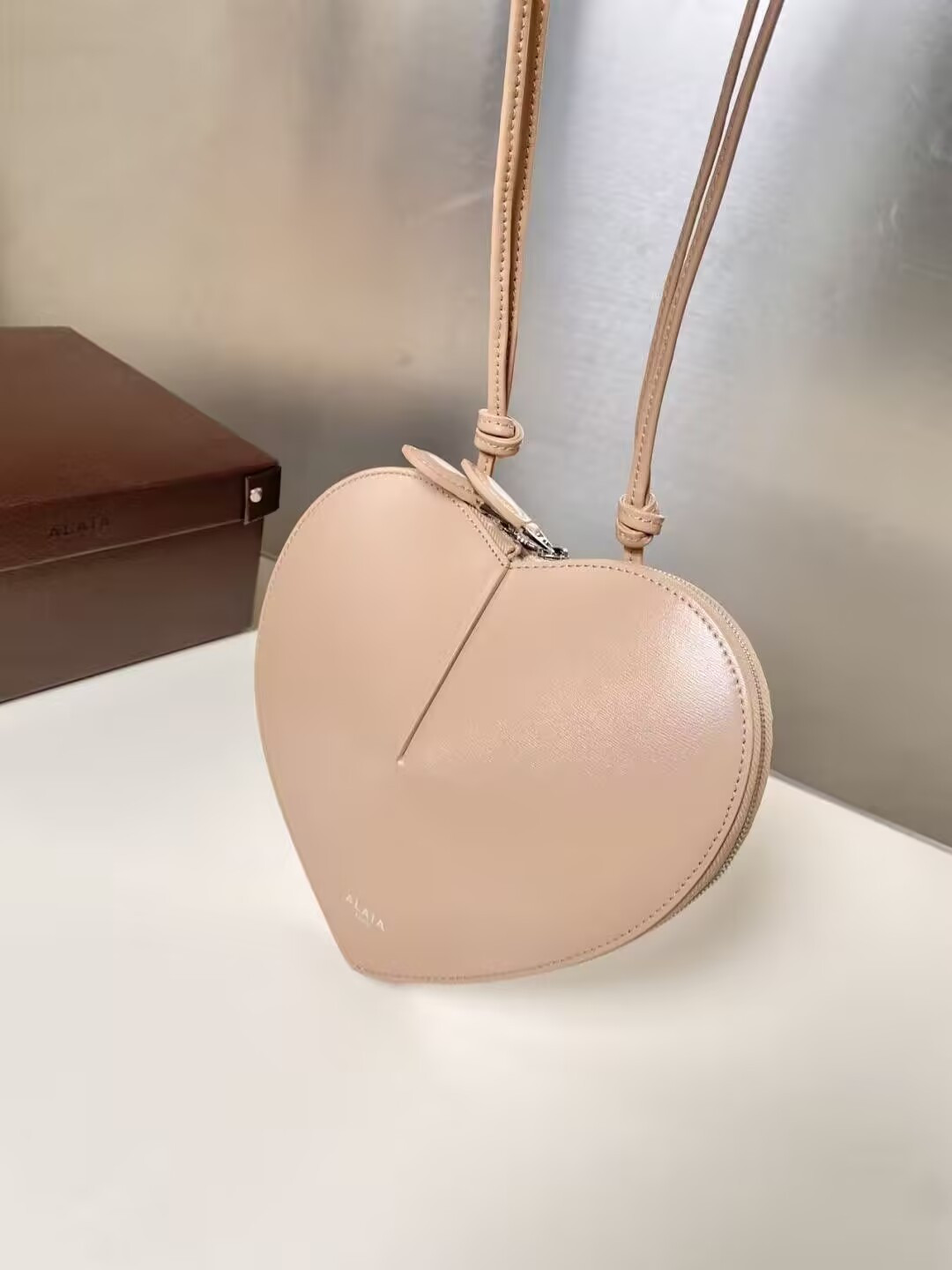 ALAÏA Le Coeur Heart Bag 18.5x20.5x5cm