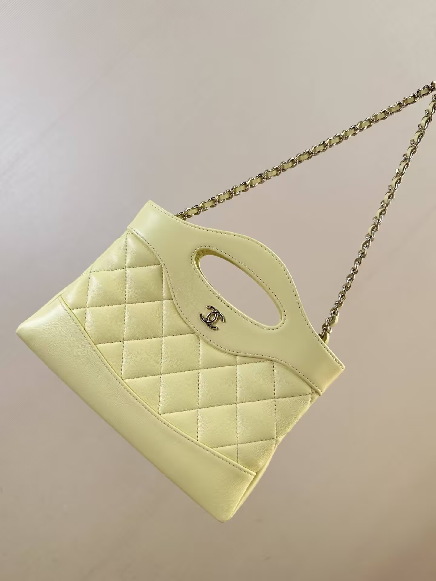 Ch**el nano chain bag 17.5x20.5cm