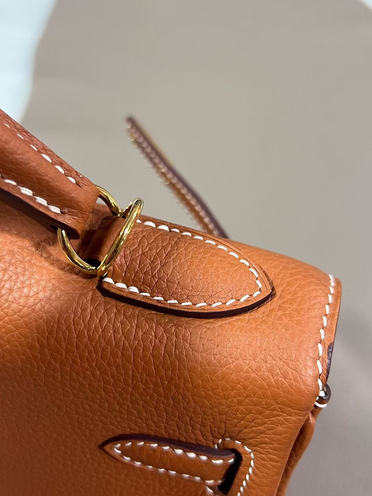 H**me5 Togo Kelly Gold-tone Hardware 25