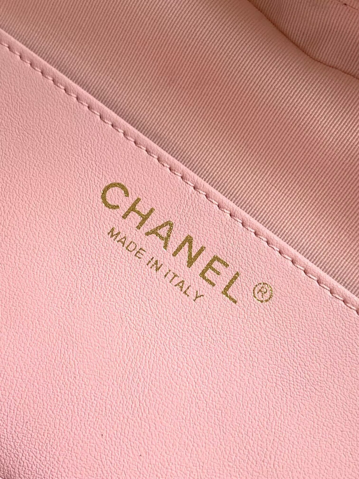 Ch**el 25B Heart Bag AS5764 18x19x5cm