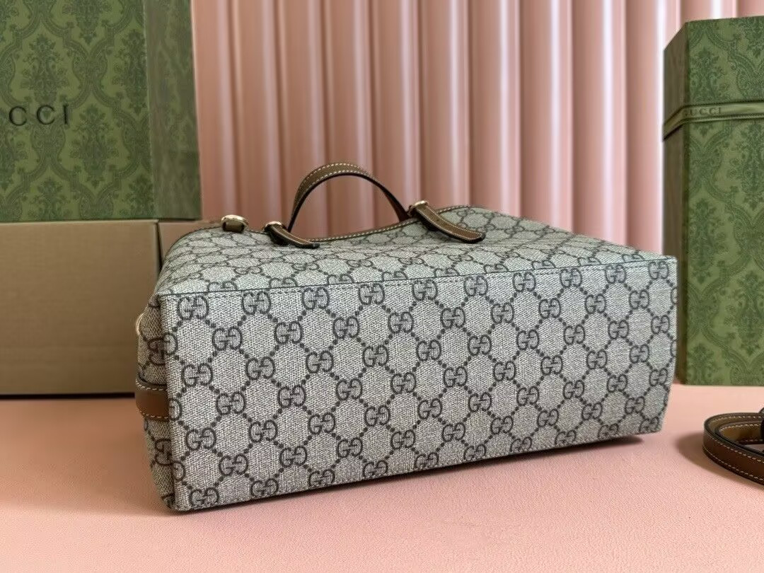 Gvc*1 GG Emblem Tote Bag 31x18.5x11.5cm