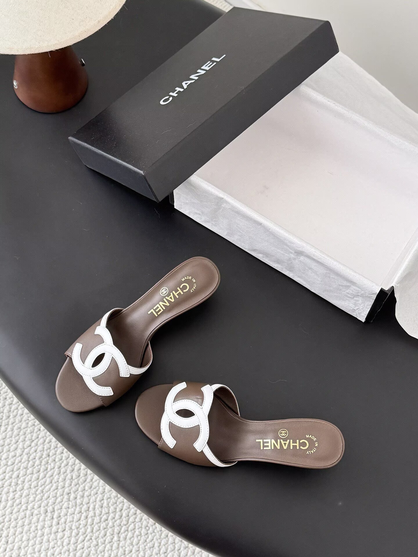 ua Ch**el sandals 4.5cm heel