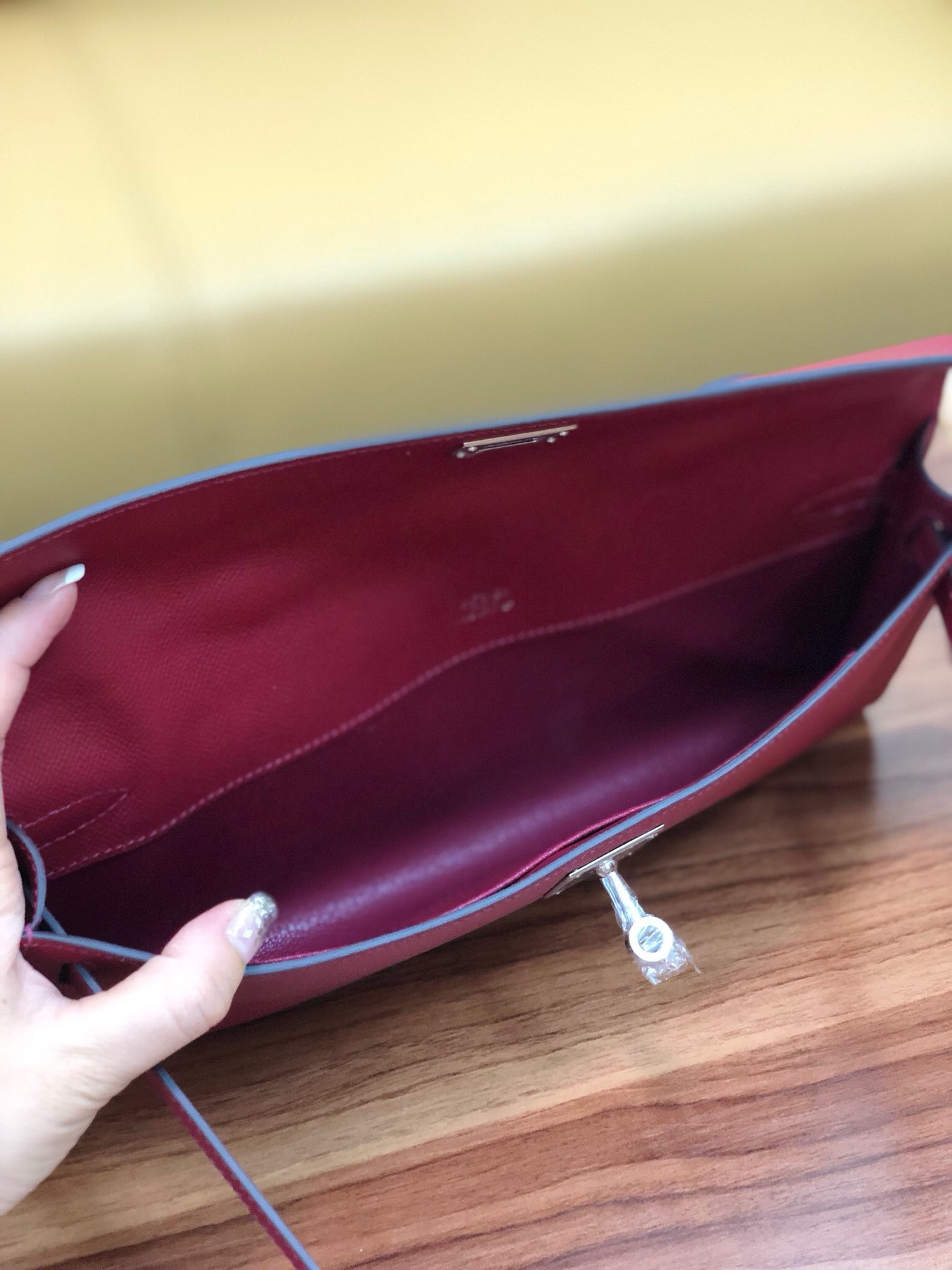 H**me5 Kelly Cut 31cm Epsom Leather Silver