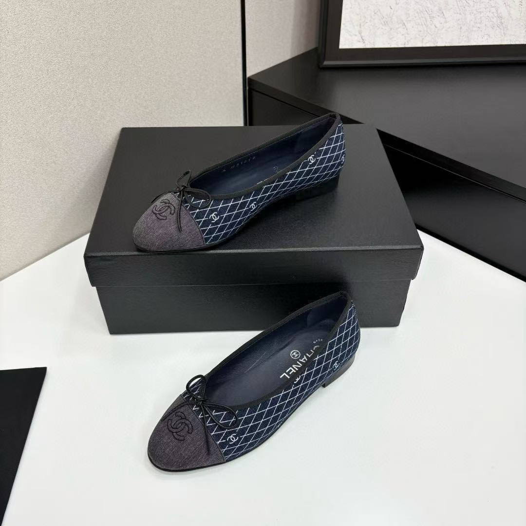 UA Ch**el BALLET FLATS