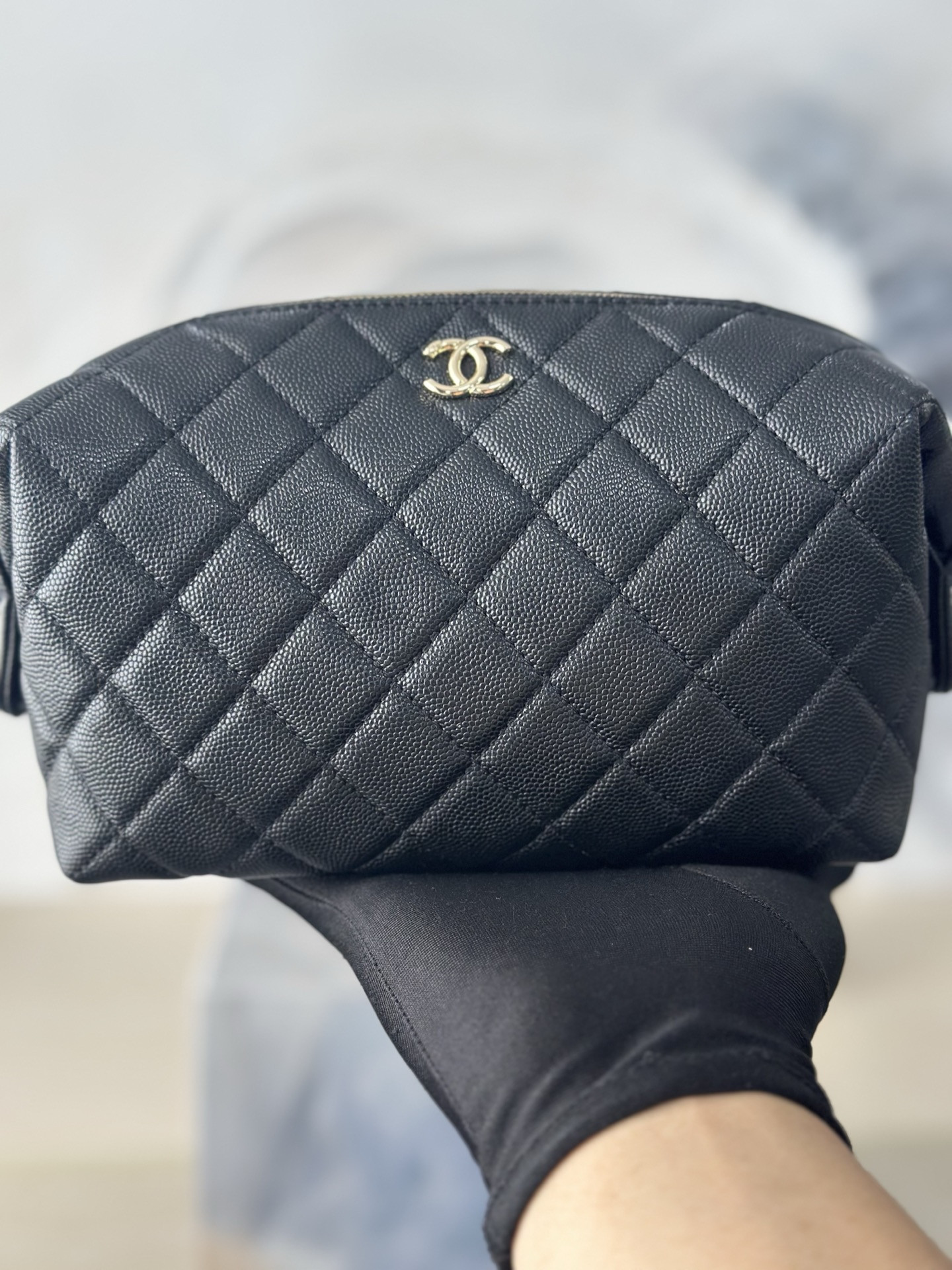 Ch**el Quilted Cosmetic Bag AS4990 19x8x11cm