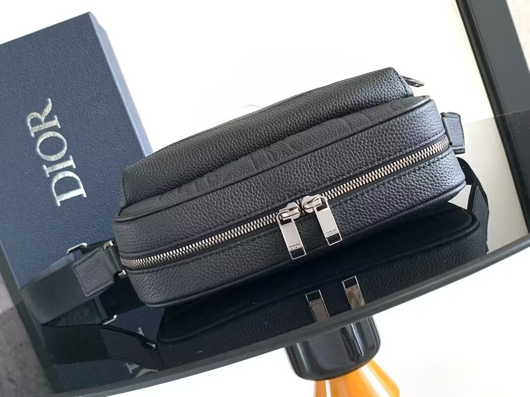 D10r Rider 2.0 Zipped Messenger Bag 23×17×7.5cm