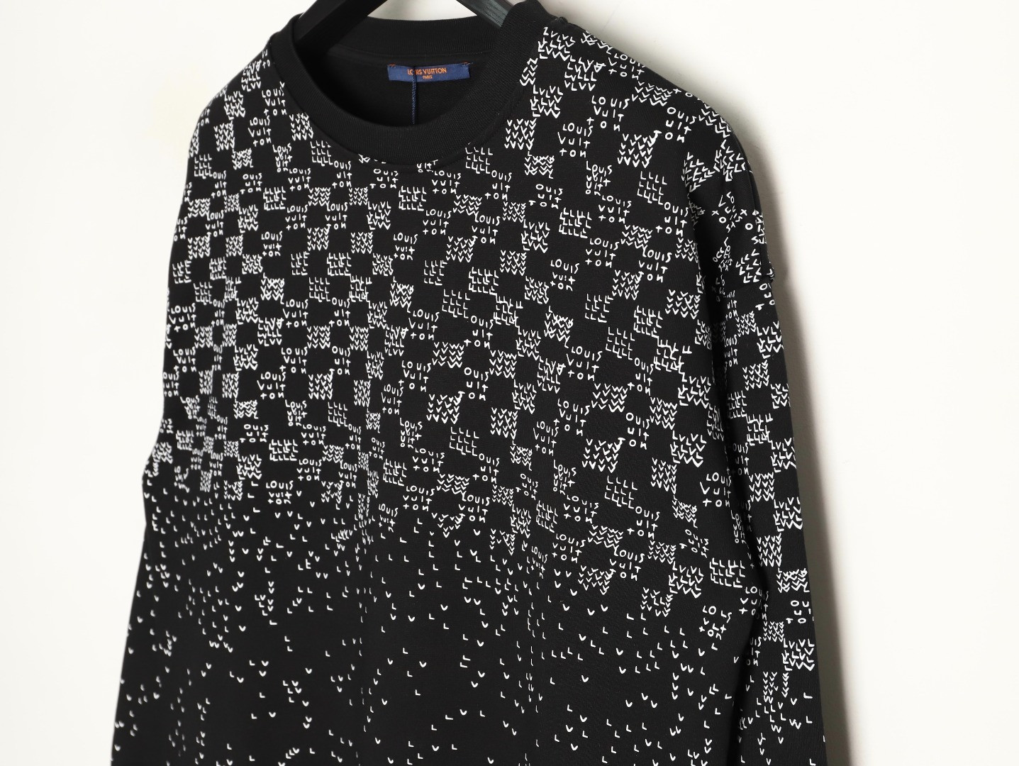 L0vis Vvtt0n 25Fw Hoodies