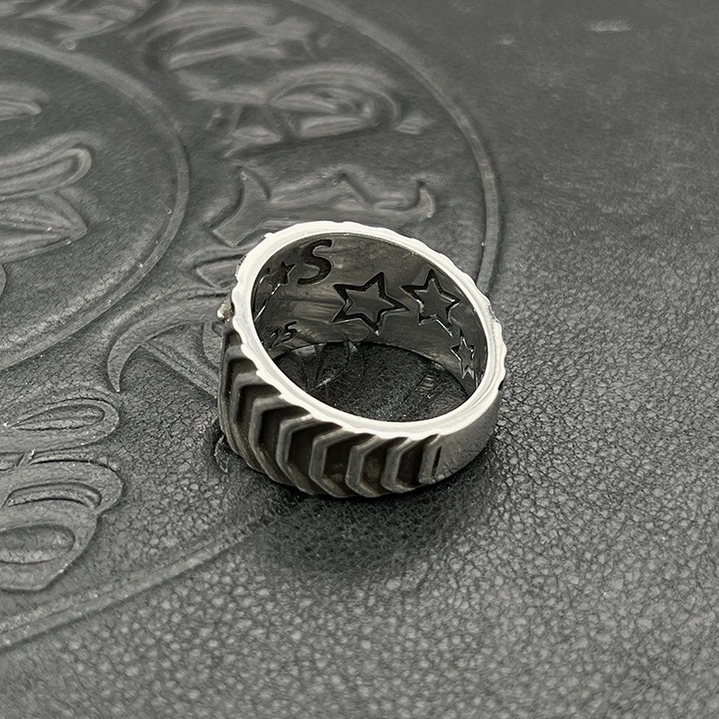 Ch*0me He**ts Wavy Star Ring