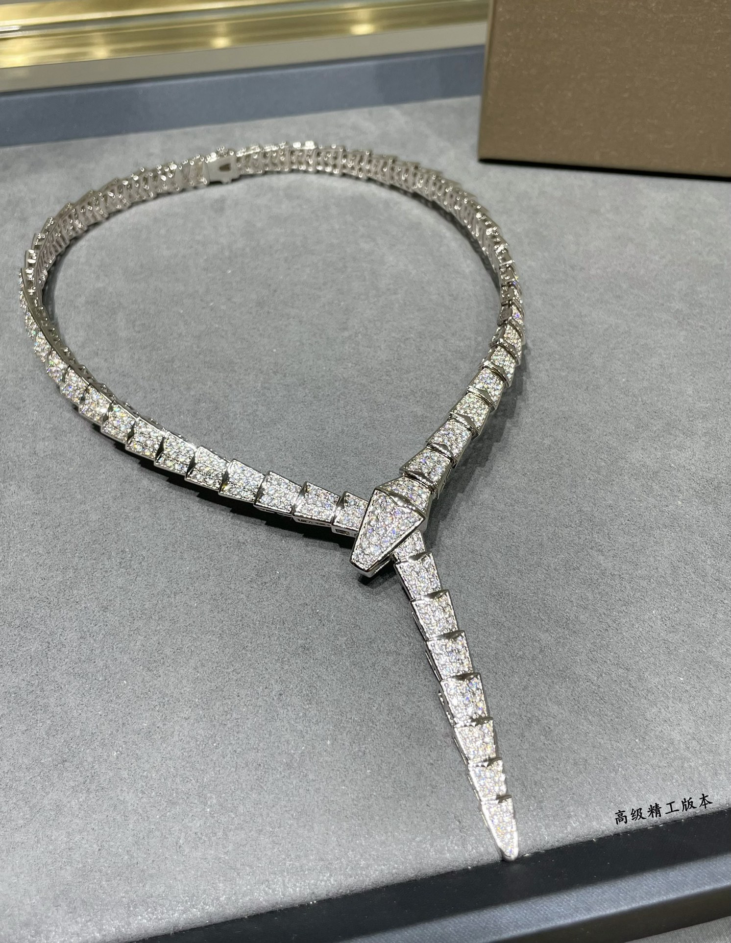 Bv1g*ai Wide Snake Necklace