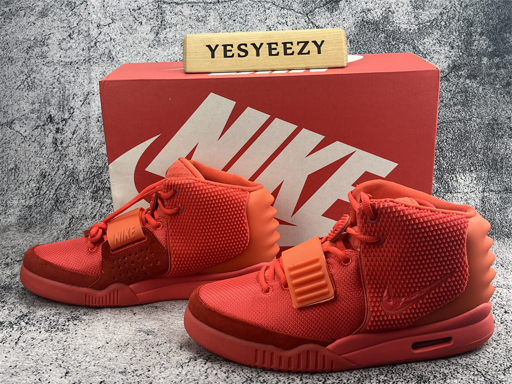 UA NIKE AIR YEEZY 2 SP "RED OCTOBER"