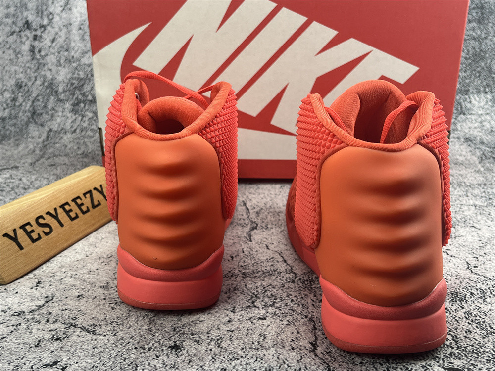 UA NIKE AIR YEEZY 2 SP "RED OCTOBER"