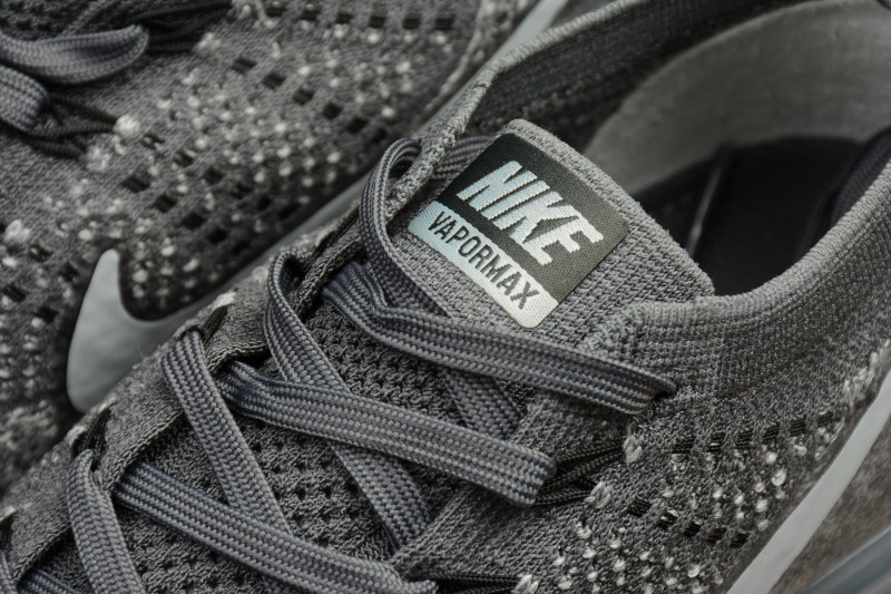 UA Nike Air Vapormax Flyknit "Asphalt Grey"