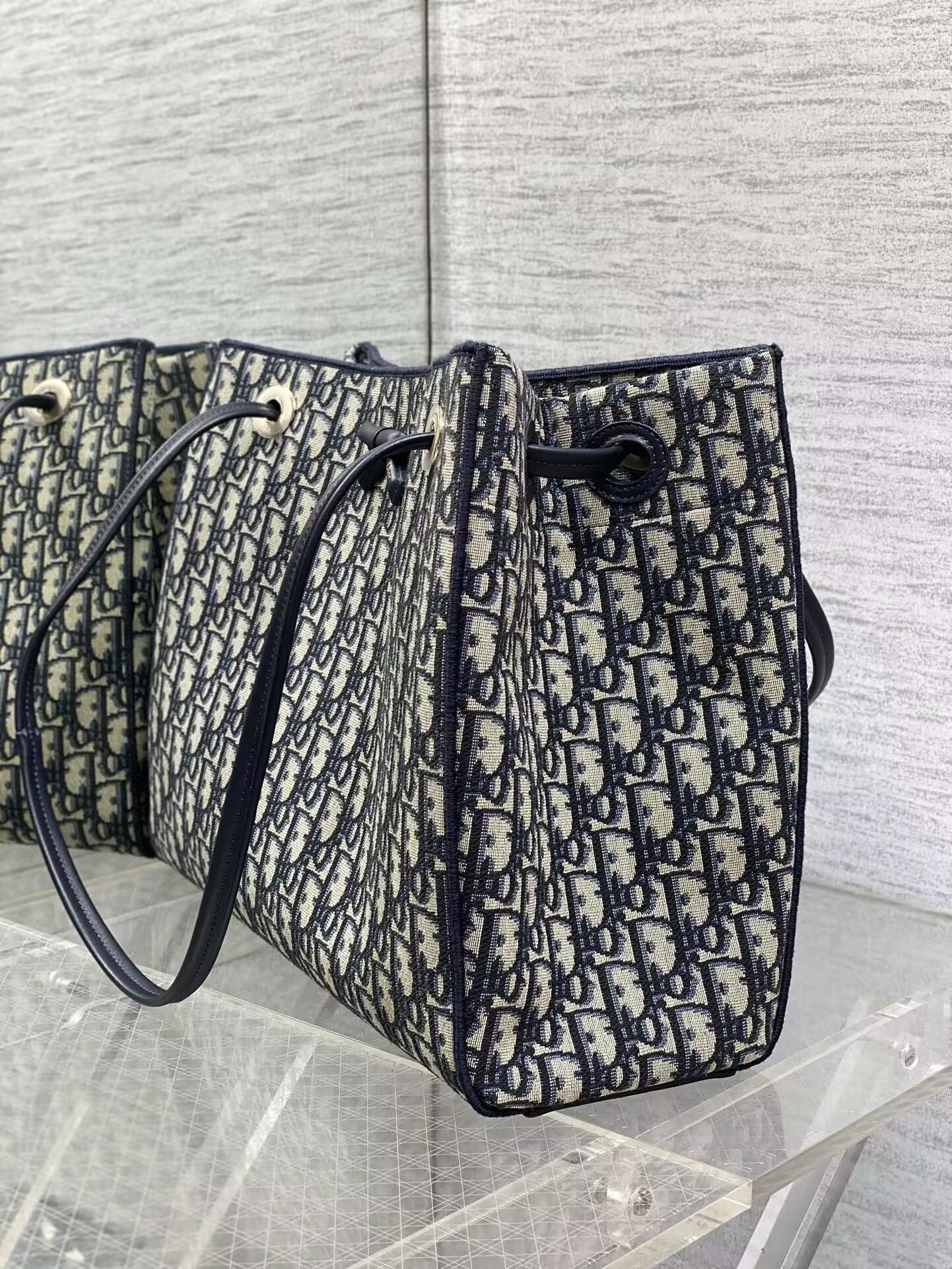 D10r Medium Promenade Shopping Bag 37x29x14cm