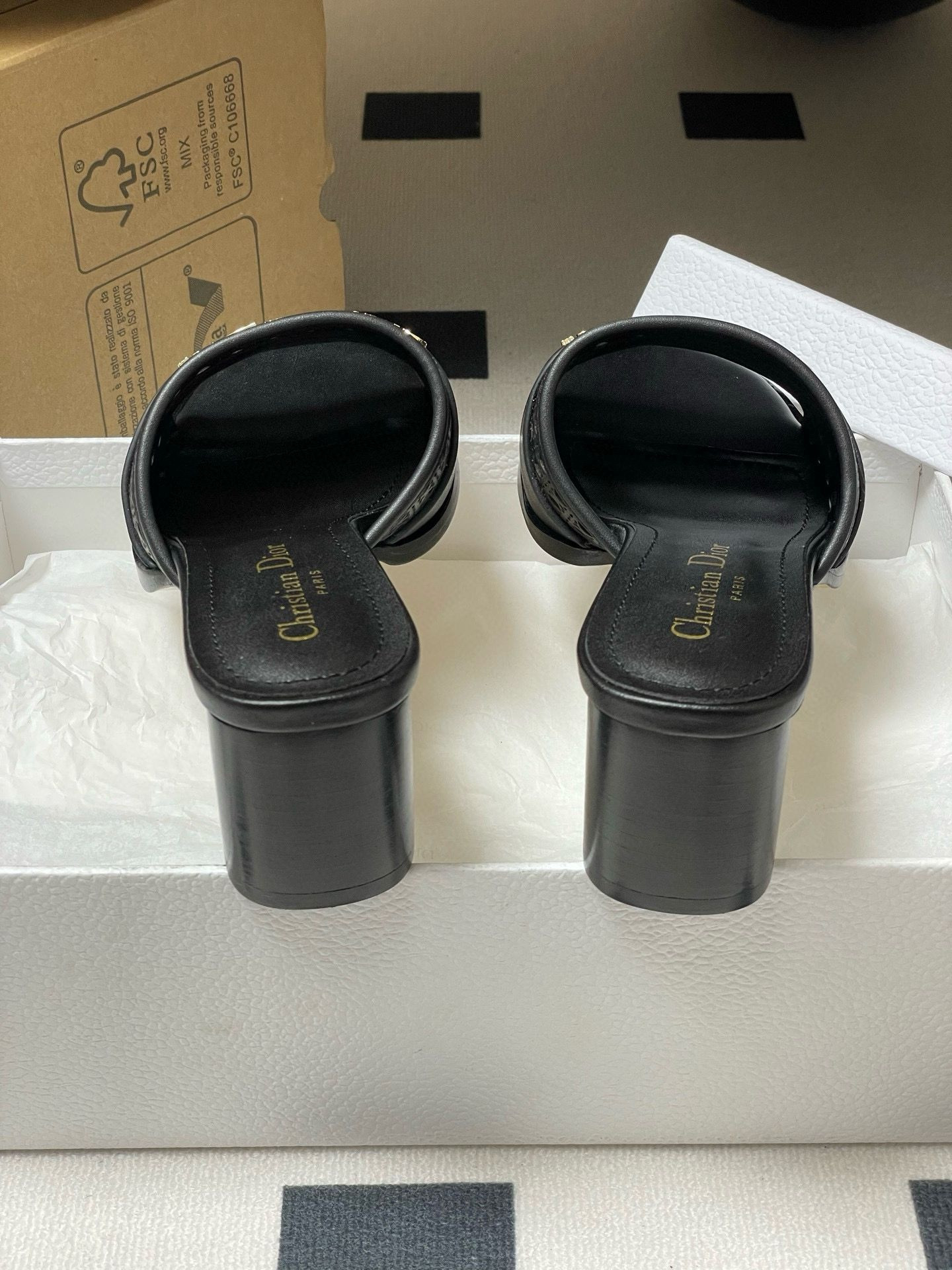 UA D10r D-Lane Heeled Slide