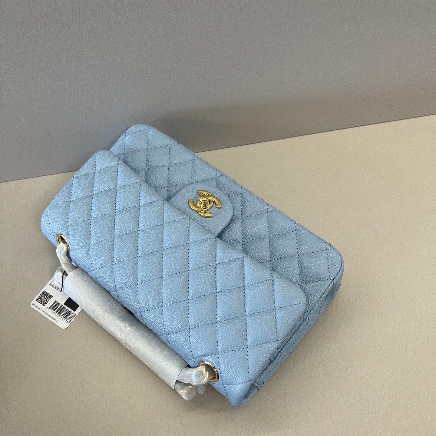 Ch**el Flap Bag A01112 25x15x6cm