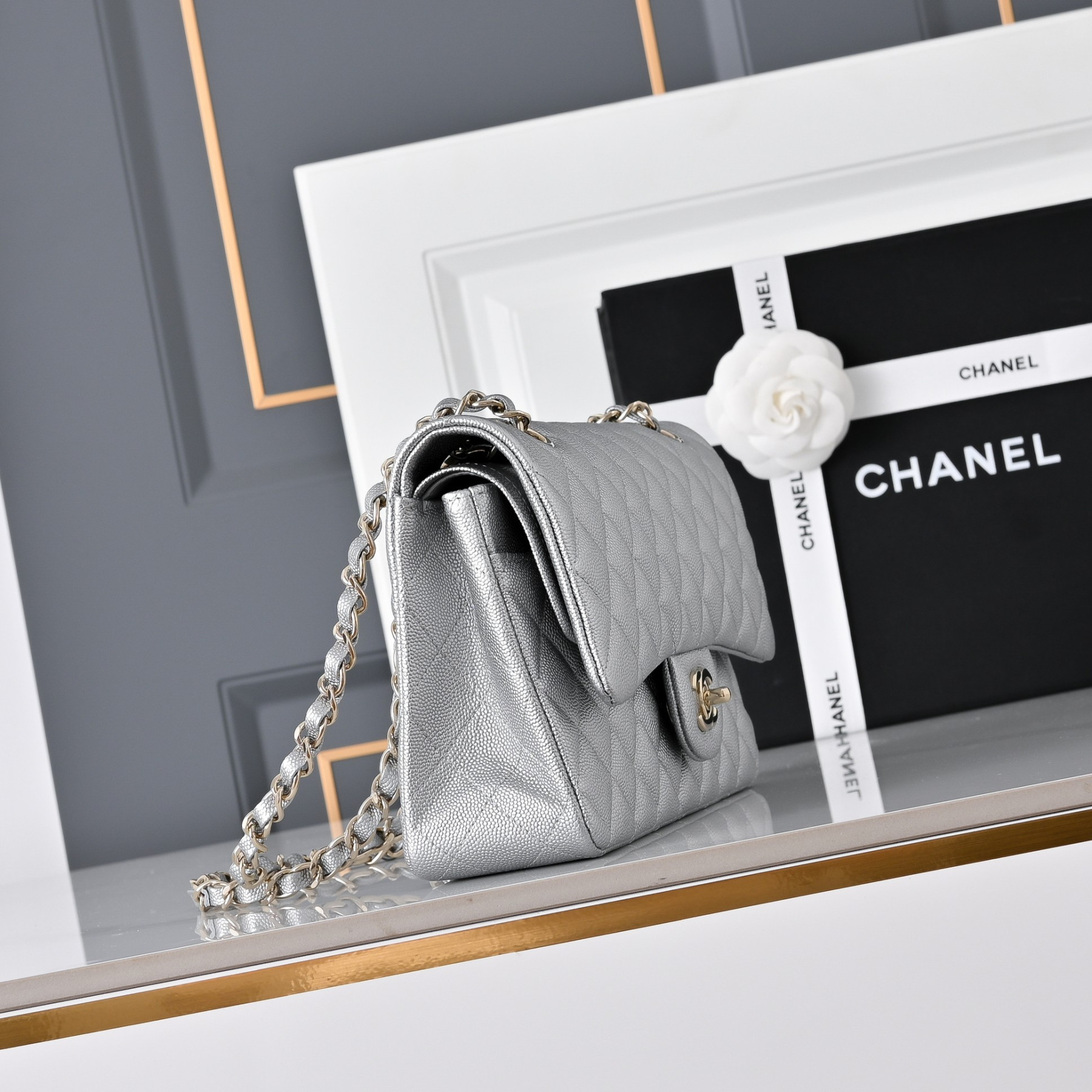 Ch**el Classic Flap Light Gold Hardware A01112 15.5x25.5x6.5cm