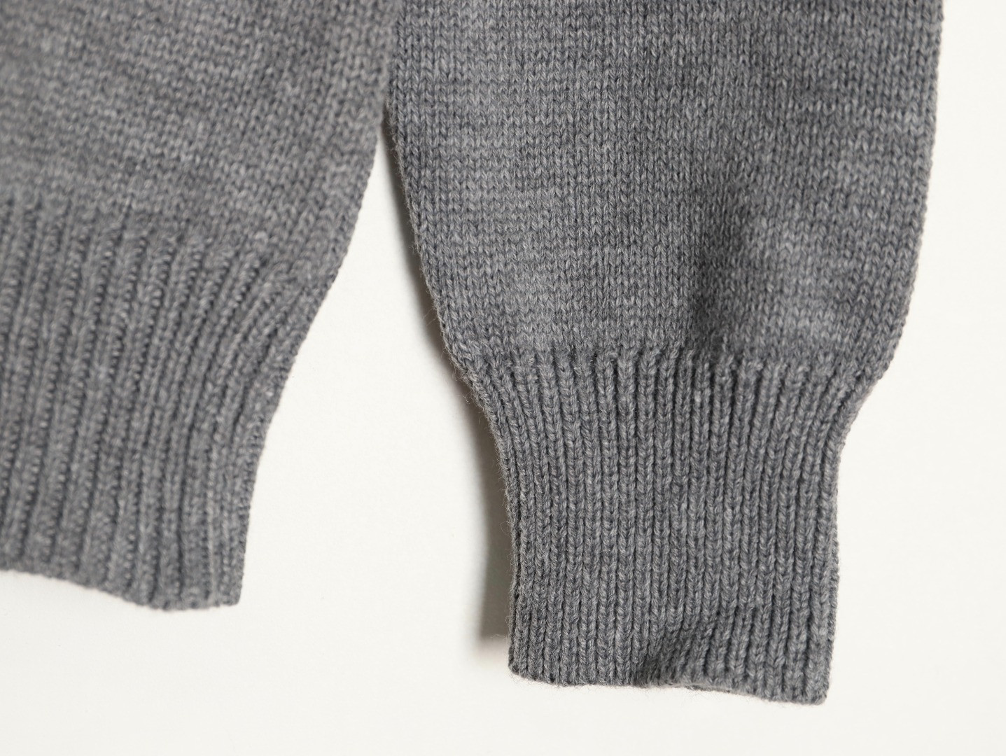 Ce1i*e 21Fw Sweaters